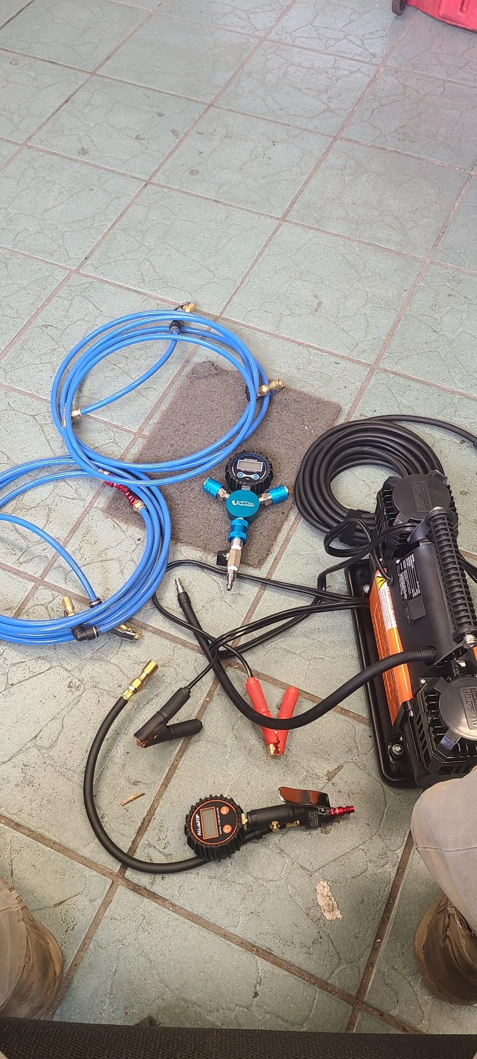 ALL-TOP Dual Cylinder Air Compressor with Digital Pressure Gauge Tire Inflator Kit, 12V Portable Inflator 12.35ft³/Min, Offroad Air Pump for Truck Tires, Heavy Duty Max 150 PSI for 4x4 Vehicle & RV customer photo 2