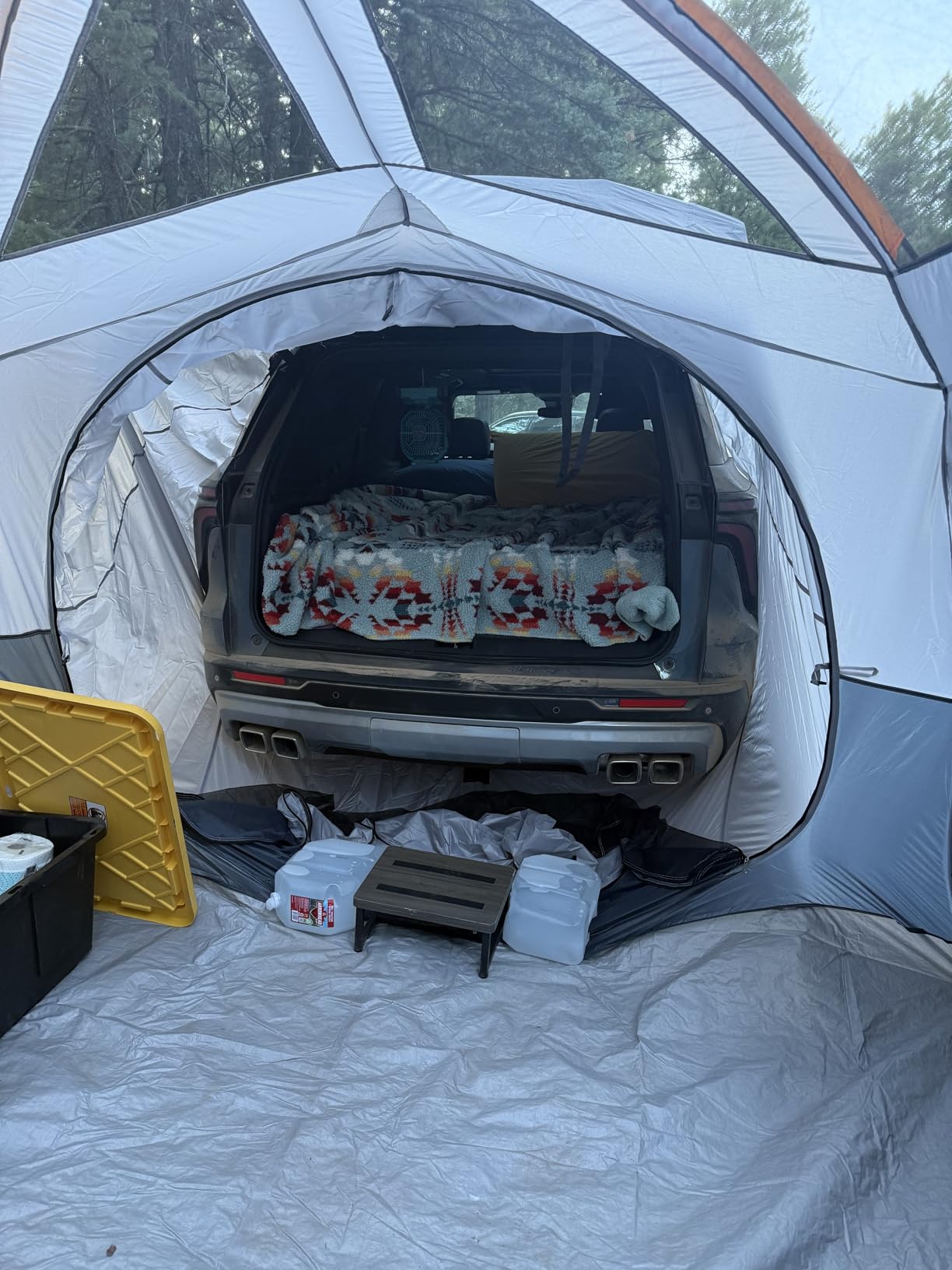 UNP SUV Tent for Camping, 6-Person SUV Tailgate Tent - Easy Set Up with Rainfly, 10'x9'x78in(H) customer photo 1