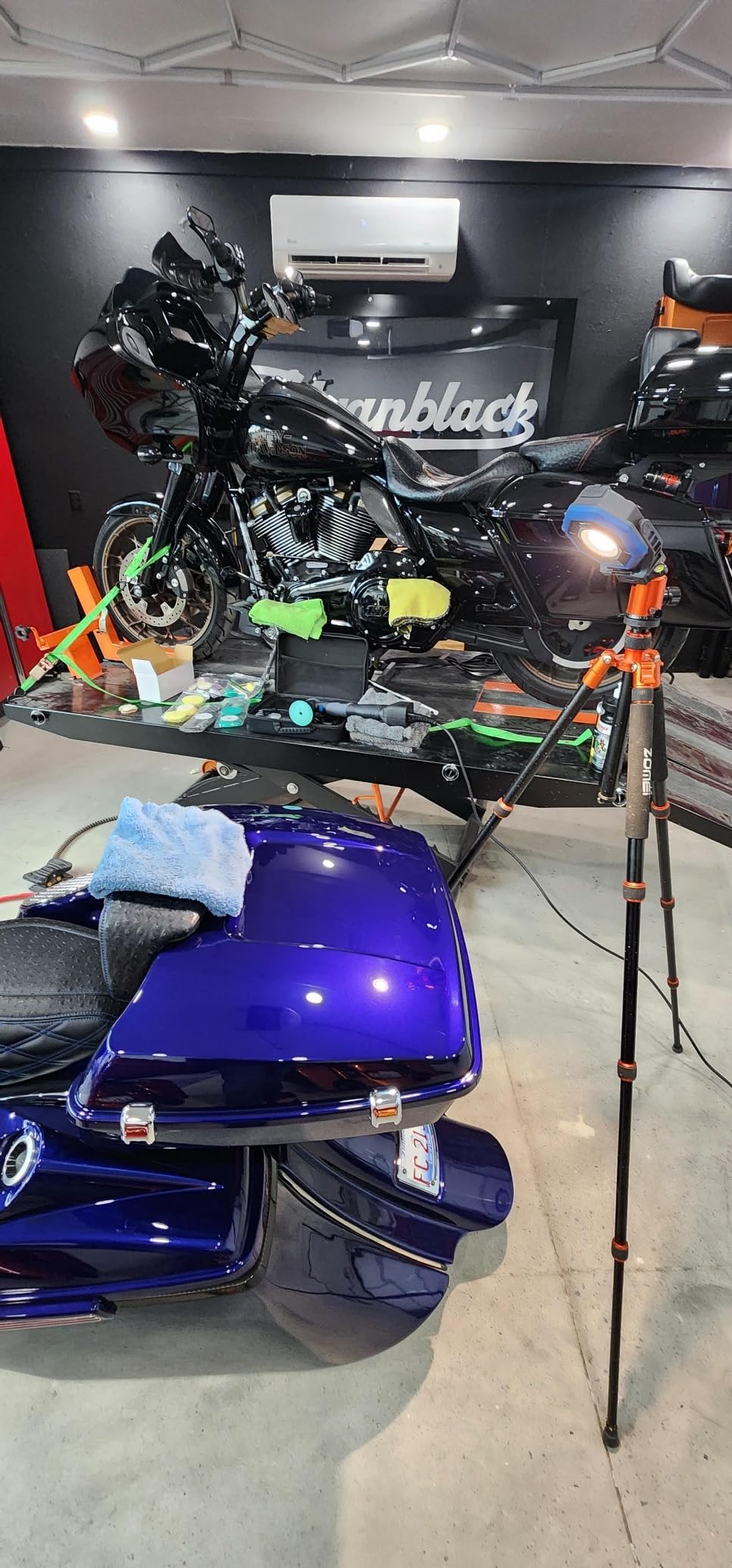 NextLED NT-1010UV Rechargeable Car Detailing Light/LED Work Light, CRI 95, 4 Color Temps, UV Light, 2000 Lumen, IP-65, Magnetic LED Mechanics Work Light, Paint Color Match Light, Gift for Mechanic customer photo 1