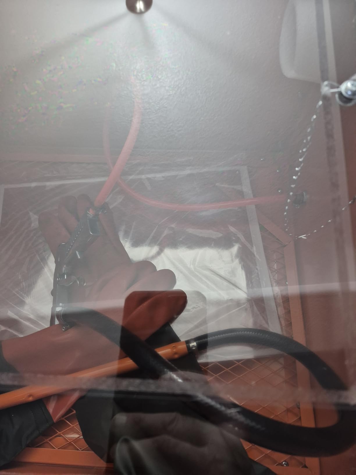 AutoForever 25 Gallon Air Sandblasting Cabinet,40-80 PSI Power Air Sand Blasting Cabinet,Heavy Duty Steel Sandblasting with Spray Gun & 4 Nozzle Bench Top Cabinet for Rust Removal,Stain,Paint customer photo 2