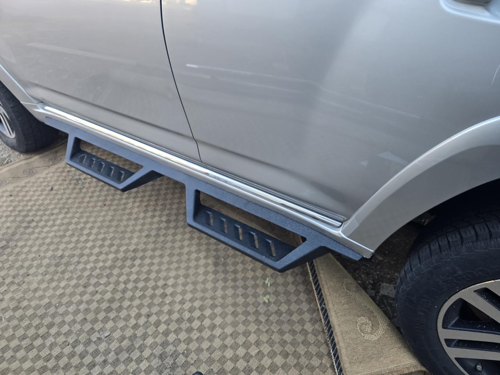 Tyger Auto LanderX Running Board Compatible with 2010-2024 Toyota 4Runner (Exclude Limited; Nightshade; TRD Sport; 10-13 SR5) | TG-LX3T82428 | Drop Step Side Step Rail Nerf Bars customer photo 1
