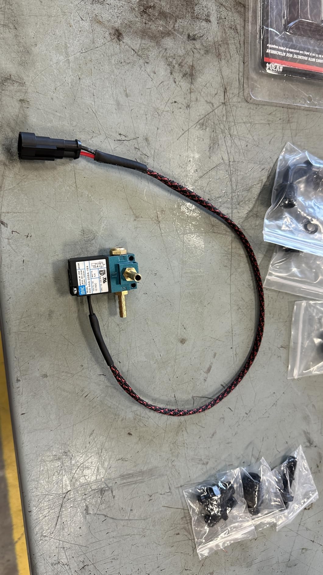 Electronic Boost Controller Turbo 3 Port Boost Control Solenoid Valve DC 12V 5.4W 35A-AAA-DDBA-1BA customer photo 1