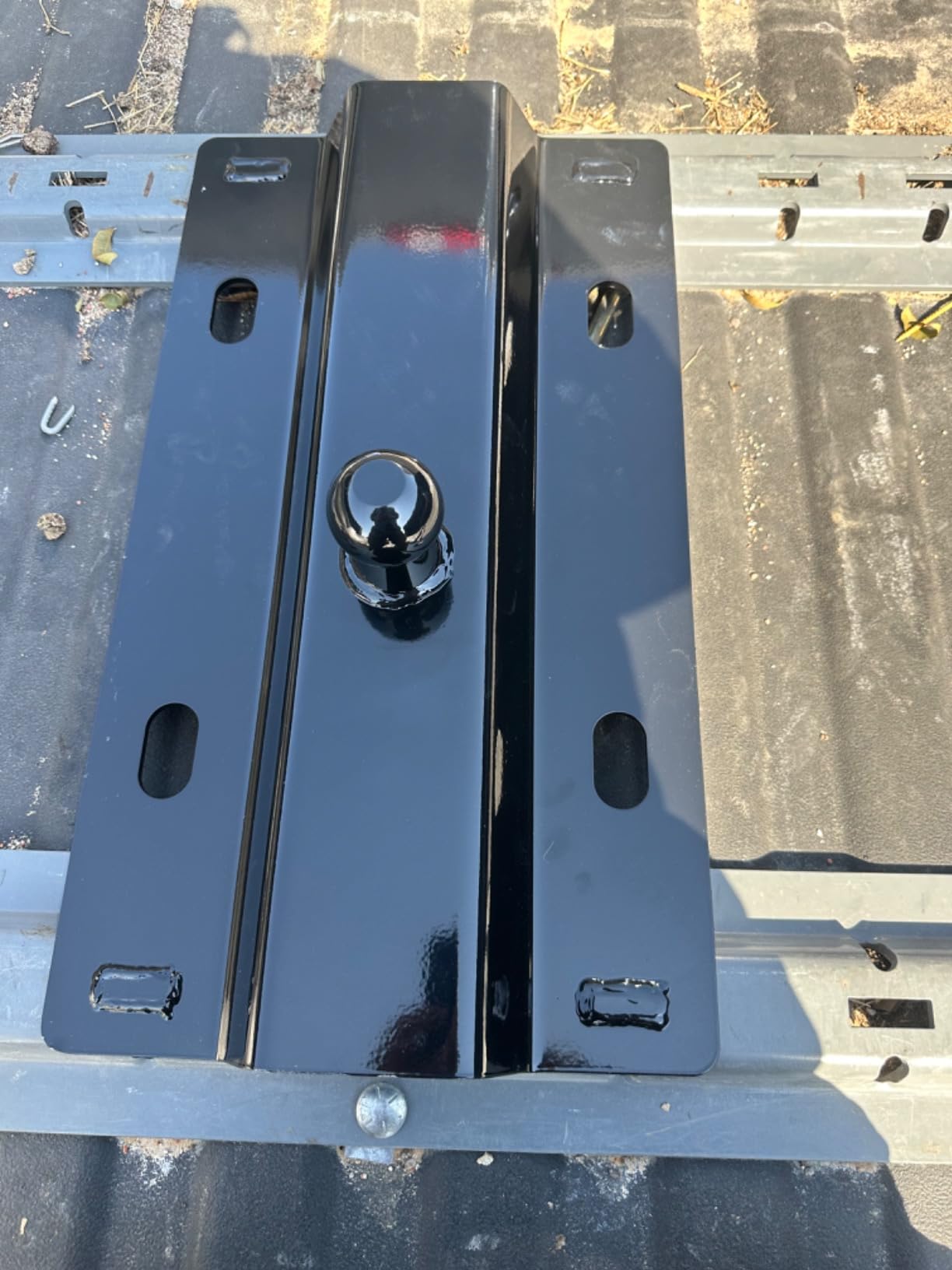 Universal 30,000 lbs Gooseneck Ball Plate Fit for All Standard 5th Wheel Rails Gooseneck Adapter Hitch customer photo 1