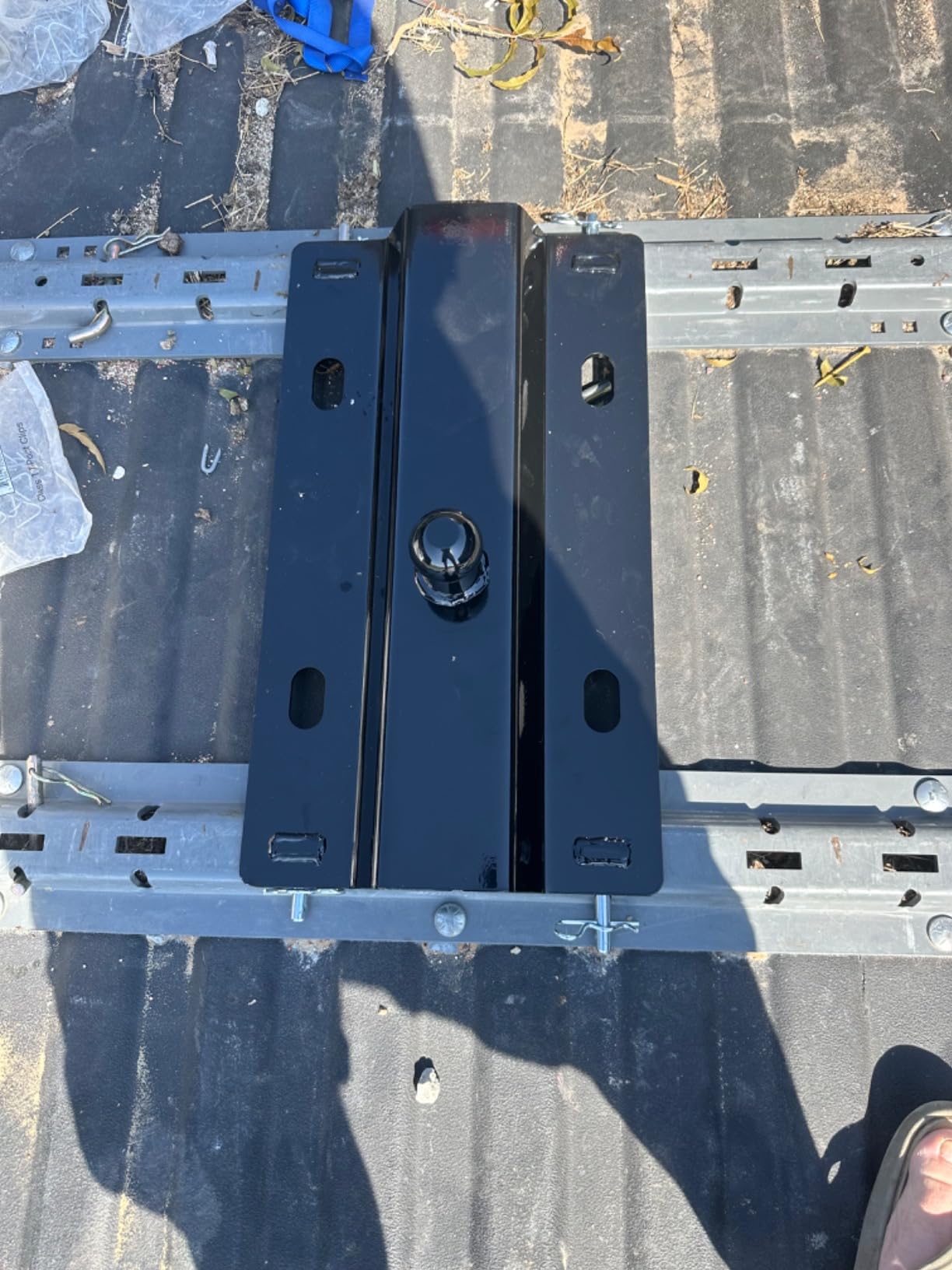 Universal 30,000 lbs Gooseneck Ball Plate Fit for All Standard 5th Wheel Rails Gooseneck Adapter Hitch customer photo 2