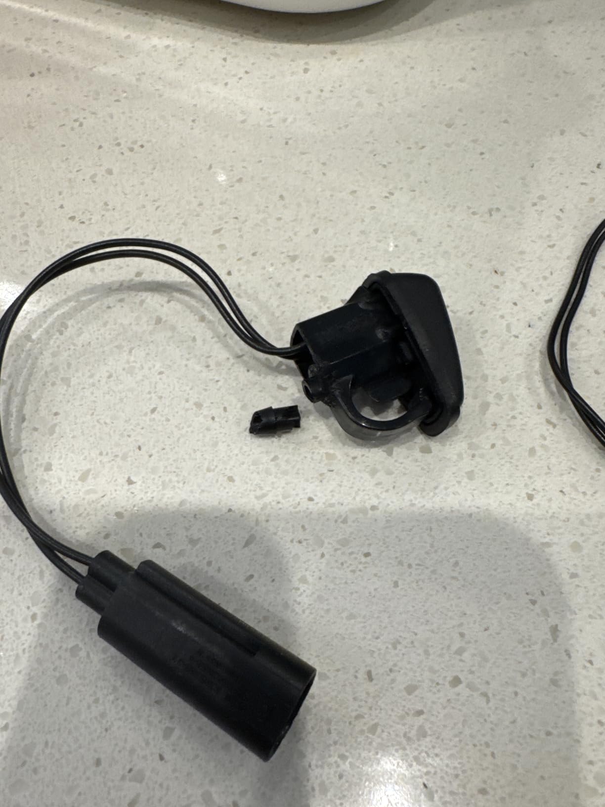 Heated Windshield Washer Nozzles compatible with Land Rover Discovery 3 & 4 Range Rover Sport from 2005 to 2016 - Wiper sprayers jet kit accessories replases LR048615 LR1015853 LR018834 2pcs customer photo 1