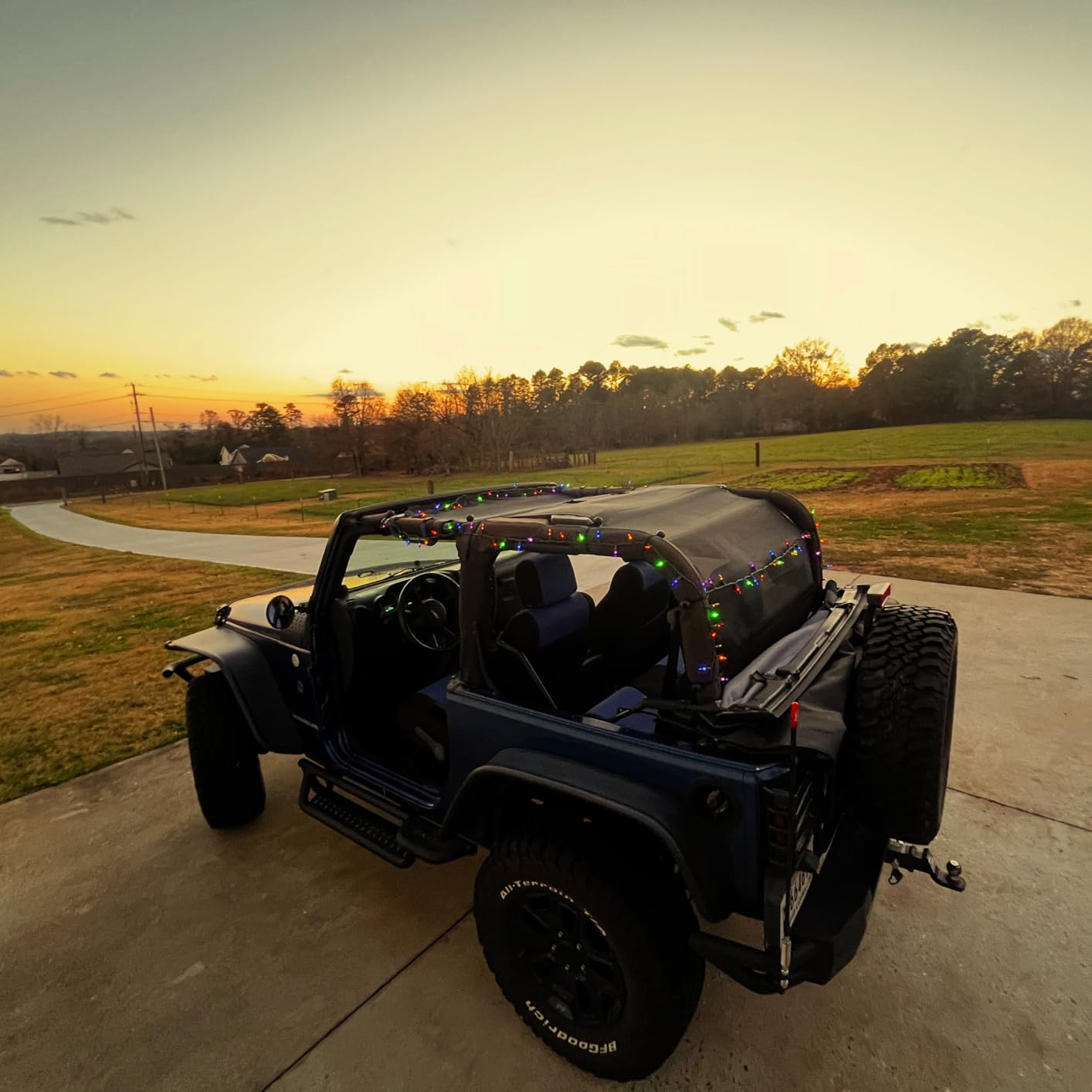 Pro Chaser 400W Power Inverters for Vehicles - DC 12v to AC 110v Car Inverter Converter, 6.2A Dual USB Charging Ports, Dual AC Adapter for Laptops Air Compressor customer photo 2