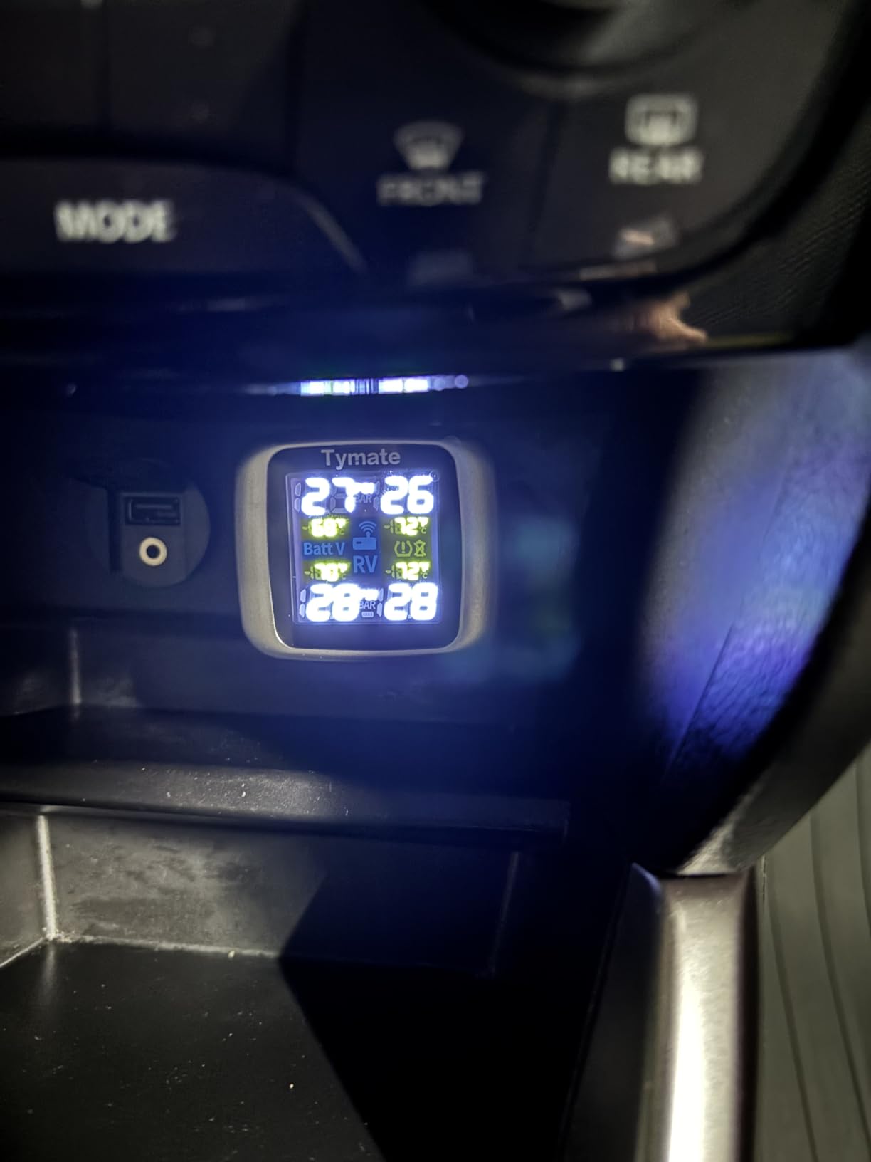 Tymate TM7 Tire Pressure Monitoring System, Wireless TPMS with 4 External Sensors & 6 Alarm Modes, Colorful Display, Real-time Tire Pressure Monitor System, Ideal for RV SUV MPV Truck Sedan (0-87 PSI) customer photo 2