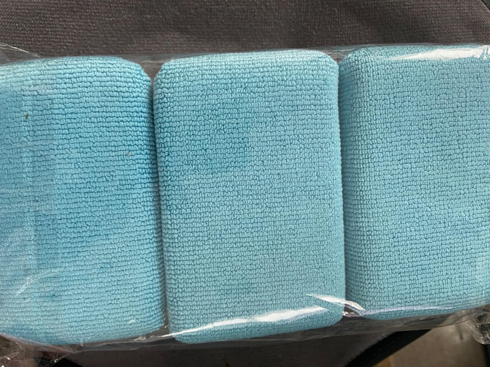 The Rag Company - Ultra No Soak Coating Applicator - Ultra Blue and Ice Grey - 6 Pack - 3 Inch by 5 Inch Applicator Sponge customer photo 1