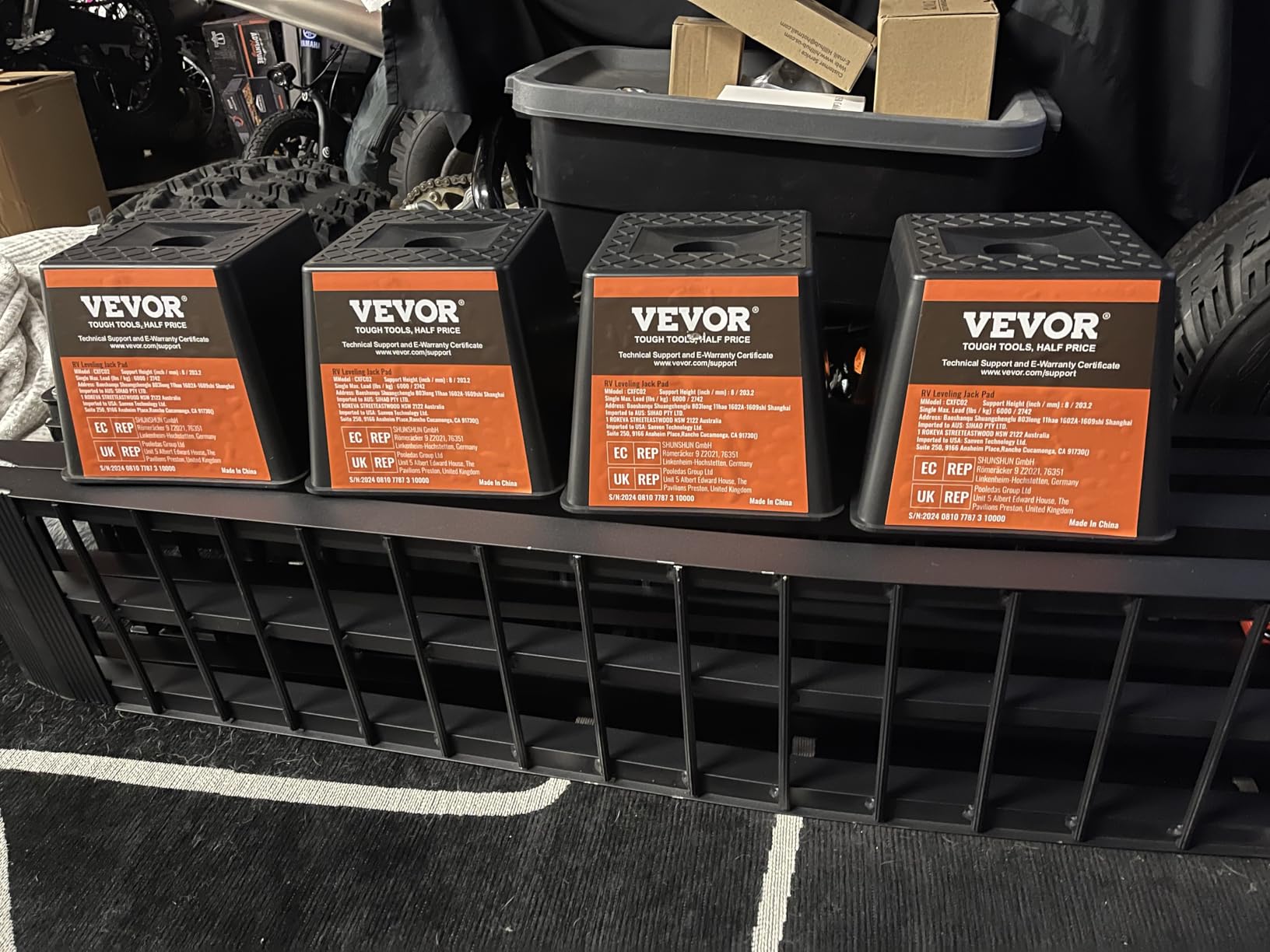 VEVOR Trailer Jack Block, 6000 lbs Capacity per RV Leveling Block, Polypropylene RV Camper Stabilizer Blocks, RV Travel Accessories Use for Any Tongue Jack, Post, Foot, 5th Wheels, 4-Pack customer photo 2