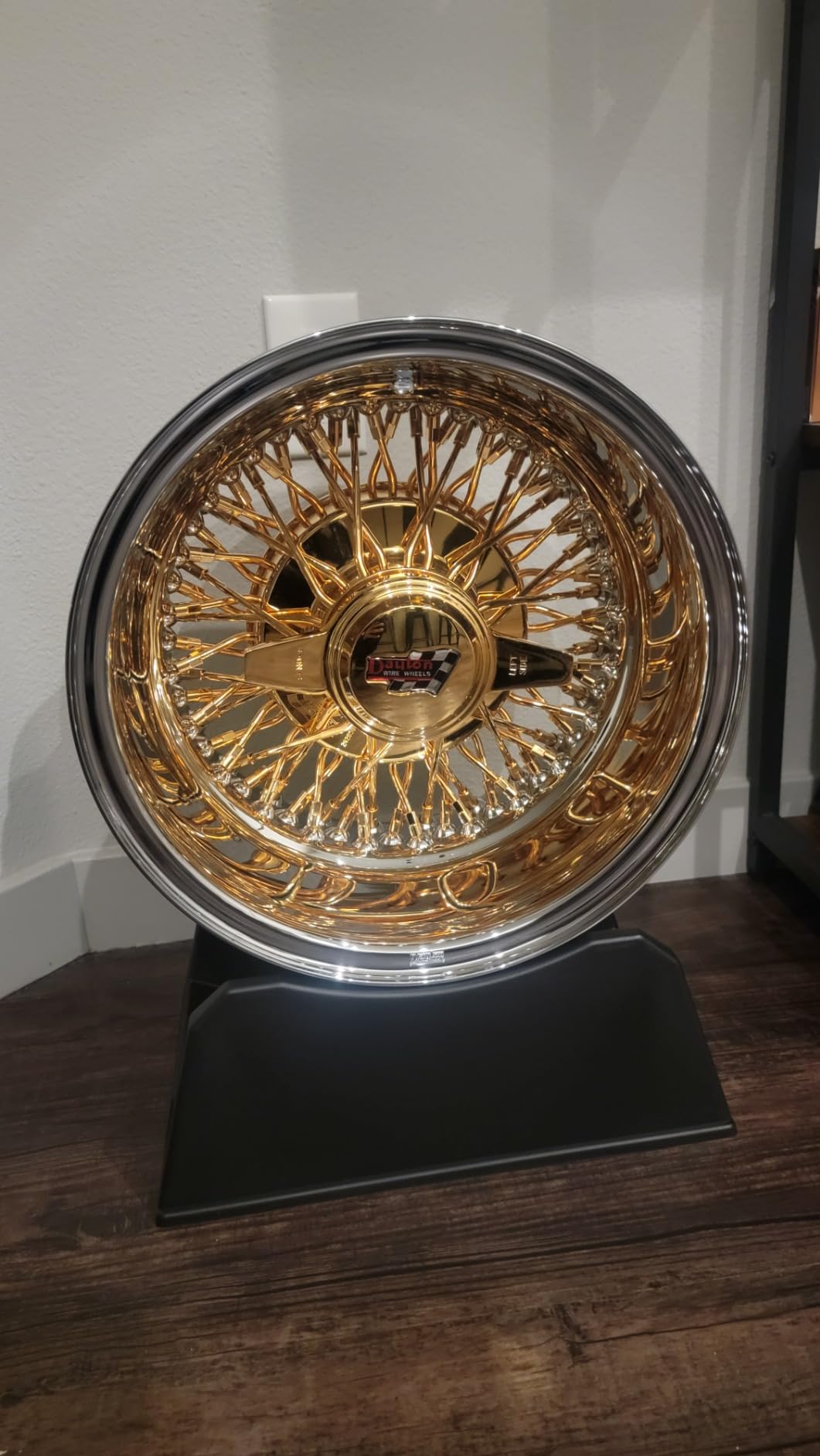 Car Tire Display Rack Car Wheel Stand for Display, Tire Wheel Rim Holder Tire Stand Base for Exhibition,Shop,Garage (Black, Set of 2) customer photo 1