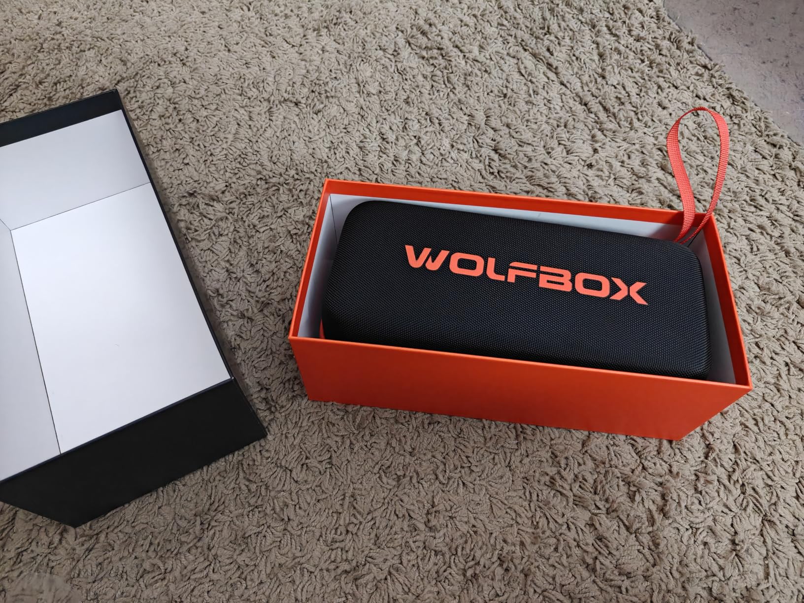 WOLFBOX 4000A Jump Starter,12V Car Battery Jumper Starter Portable with 65W Quick Charger,LED Display,88.8Wh Booster Jump Box Pack (10L Gas 10L Diesel Engine) with LED Light,Jumper Cables customer photo 1