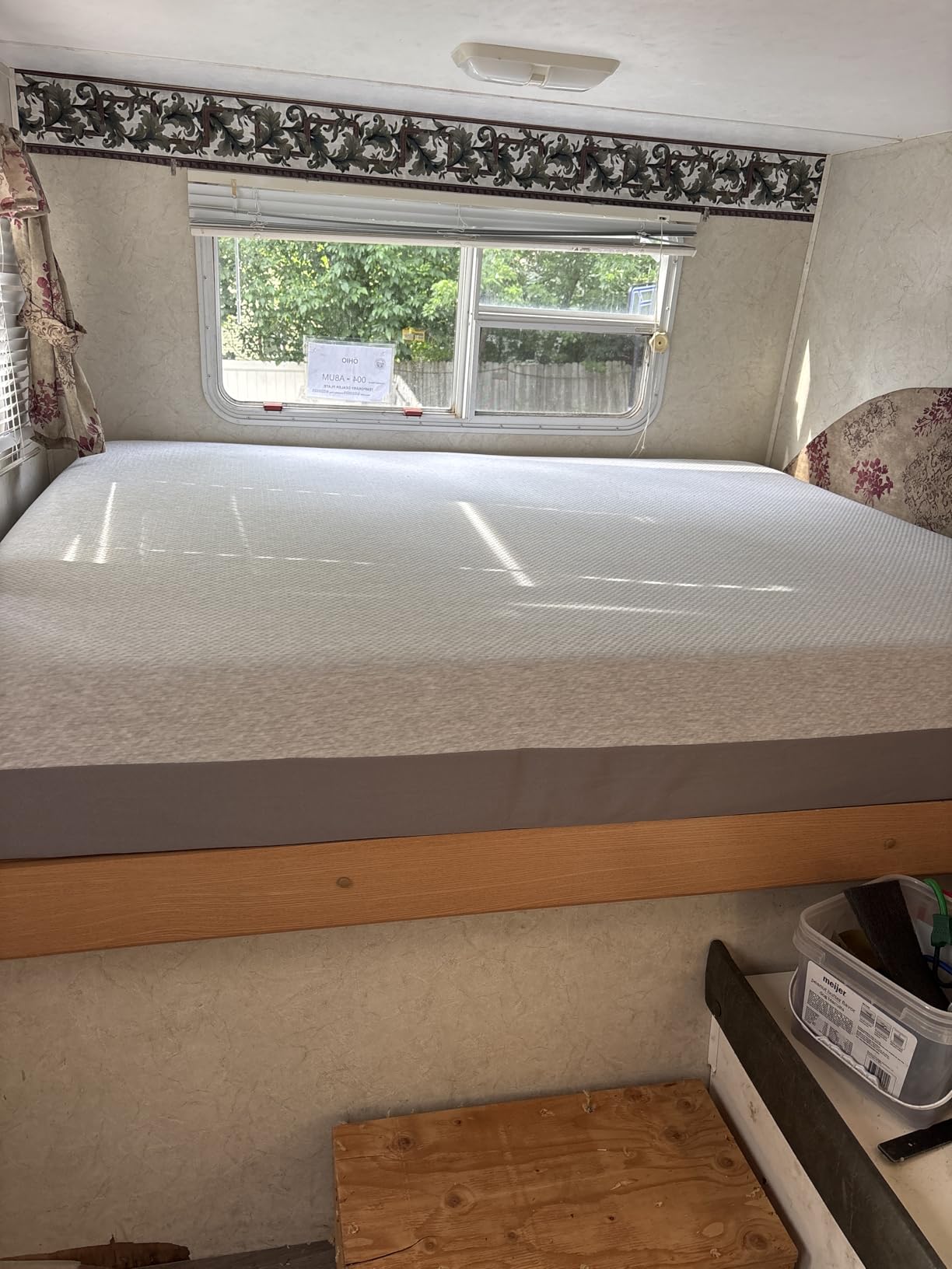 Zinus 10 Inch Ultima RV Memory Foam Mattress [New Version], Short Queen, Fiberglass Free, Medium Firm Feel, Breathable Memory Foam, Certified Safe Foams & Fabric, Mattress in A Box customer photo 2