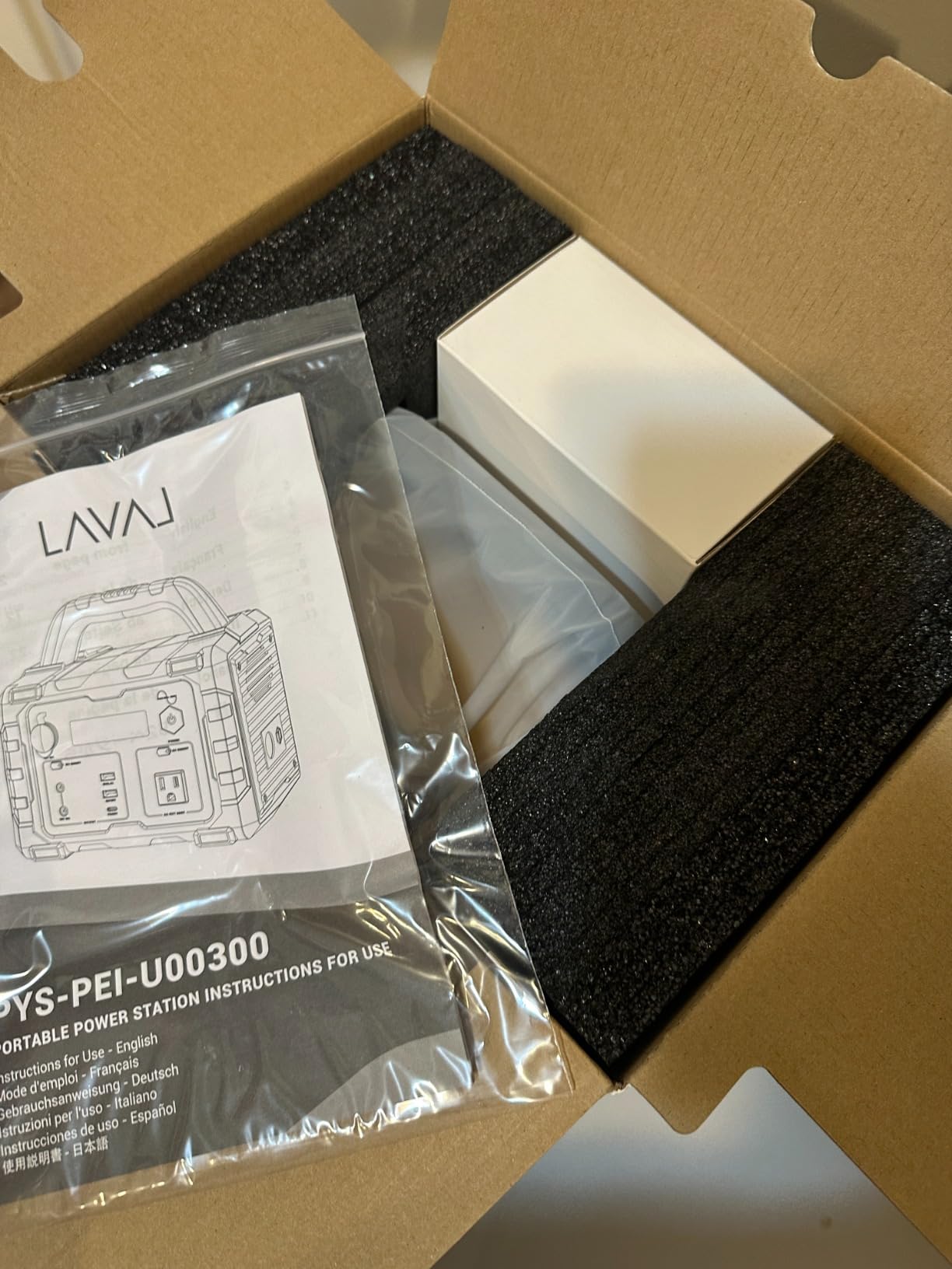 1000W Portable Power Station, 1075Wh Backup Lithium Battery, 120V/1000W AC Outlet, Solar Generator for Home, RV, Outdoor, Camping and Emergencies Use customer photo 2