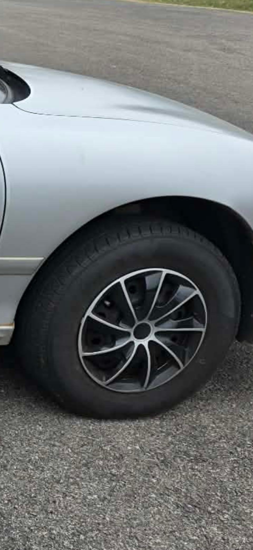 WOLFSTORM 4-Pack 15 Inch Hubcaps - Special Design Fashion Shape Replacement Rim Cover Hubcaps for Car Truck SUV Wheel Hub Accessories customer photo 1