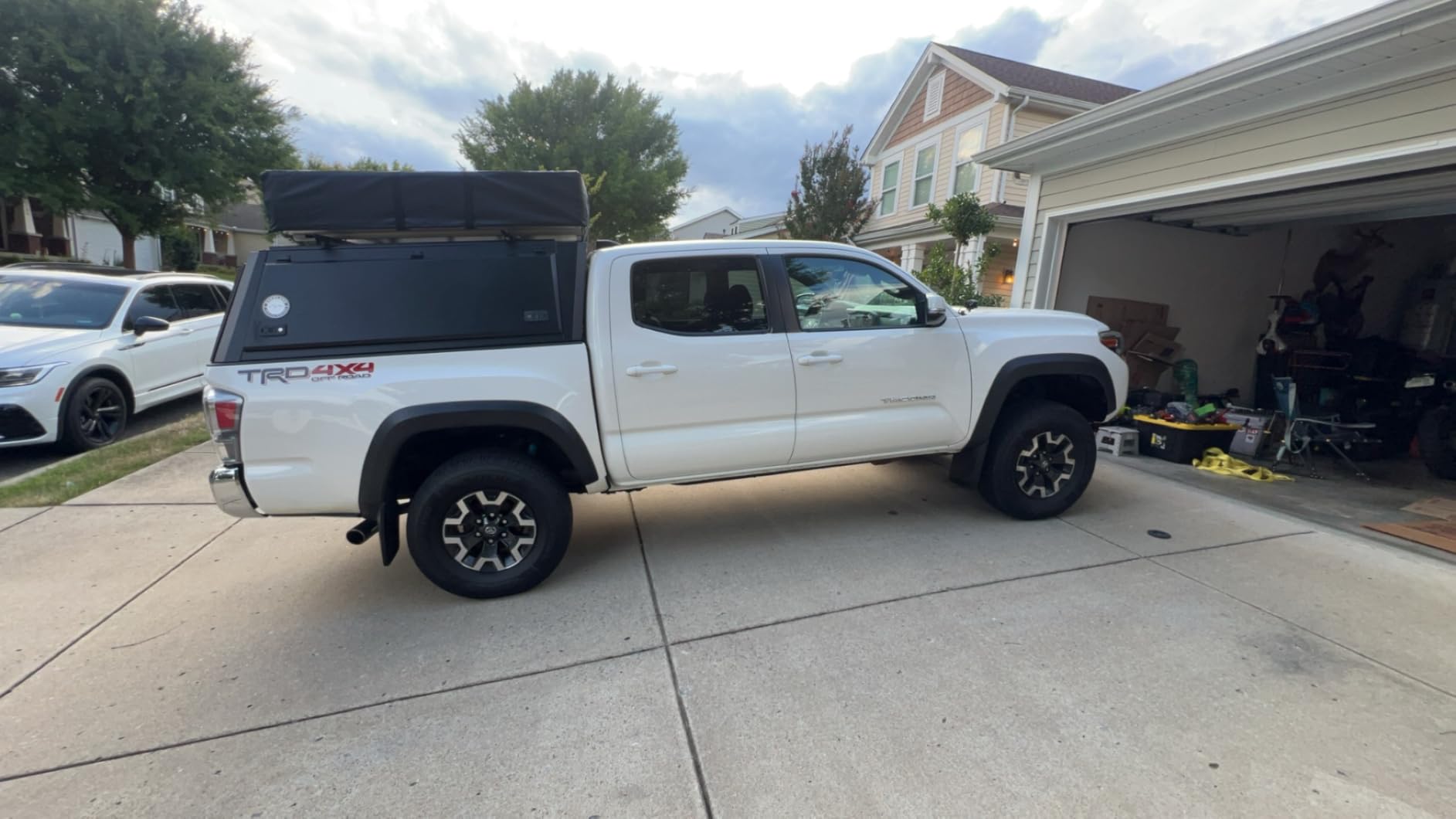 Overland Vehicle Systems Expedition Truck Cap with Full Wing Doors, Front and Rear Windows & 3rd Brake Light for Toyota Tacoma 5' Bed 2016-2023 customer photo 1