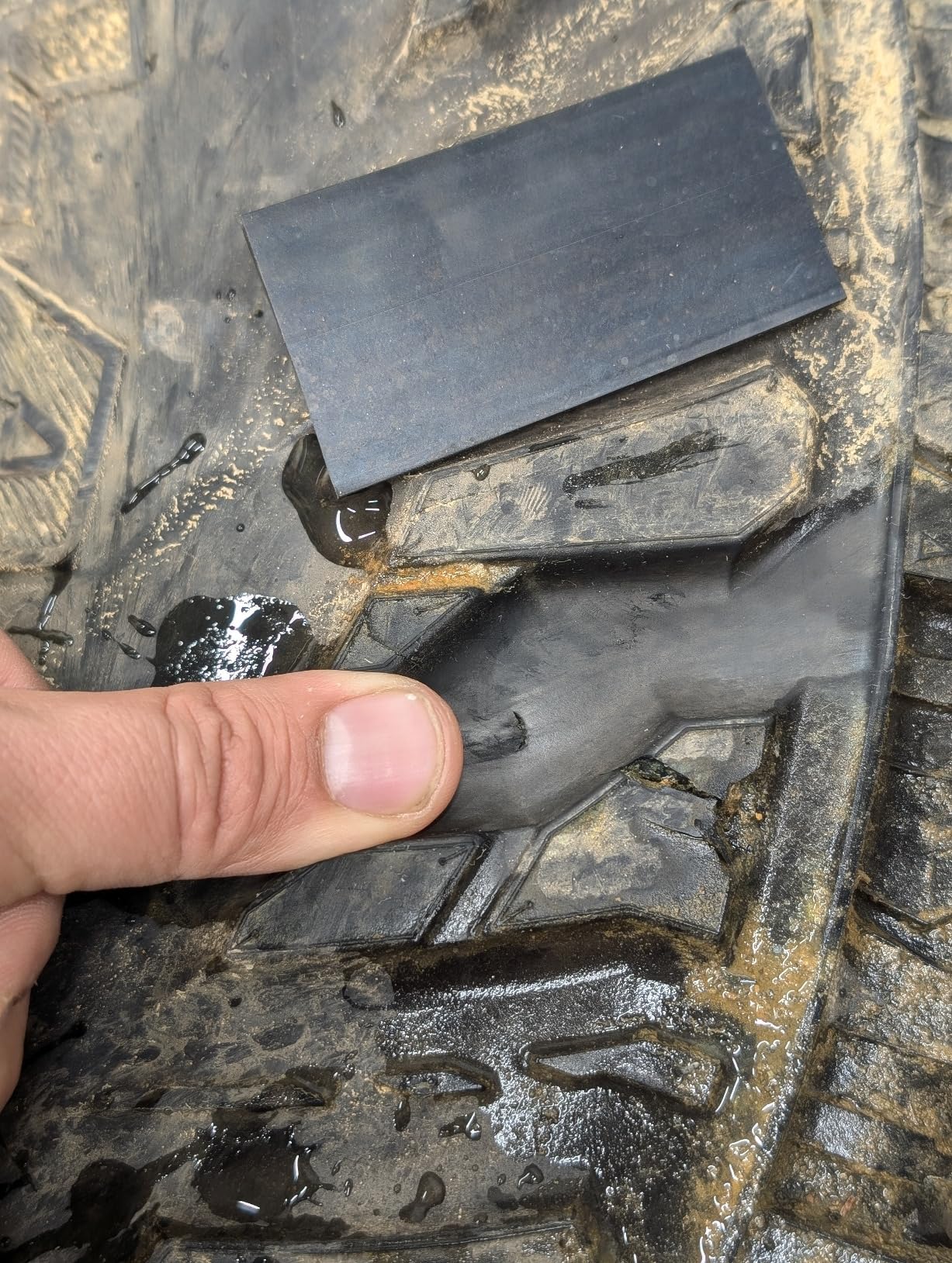 GlueTread Full-Size 4x4 Sidewall Tire Repair Kit | Sidewall Tire Patch Kit Puncture Repair Kit for Off-Road 4x4 Vehicles | Improved Rubber Formula No Accelerator Needed 10 Minutes Curing Time customer photo 1