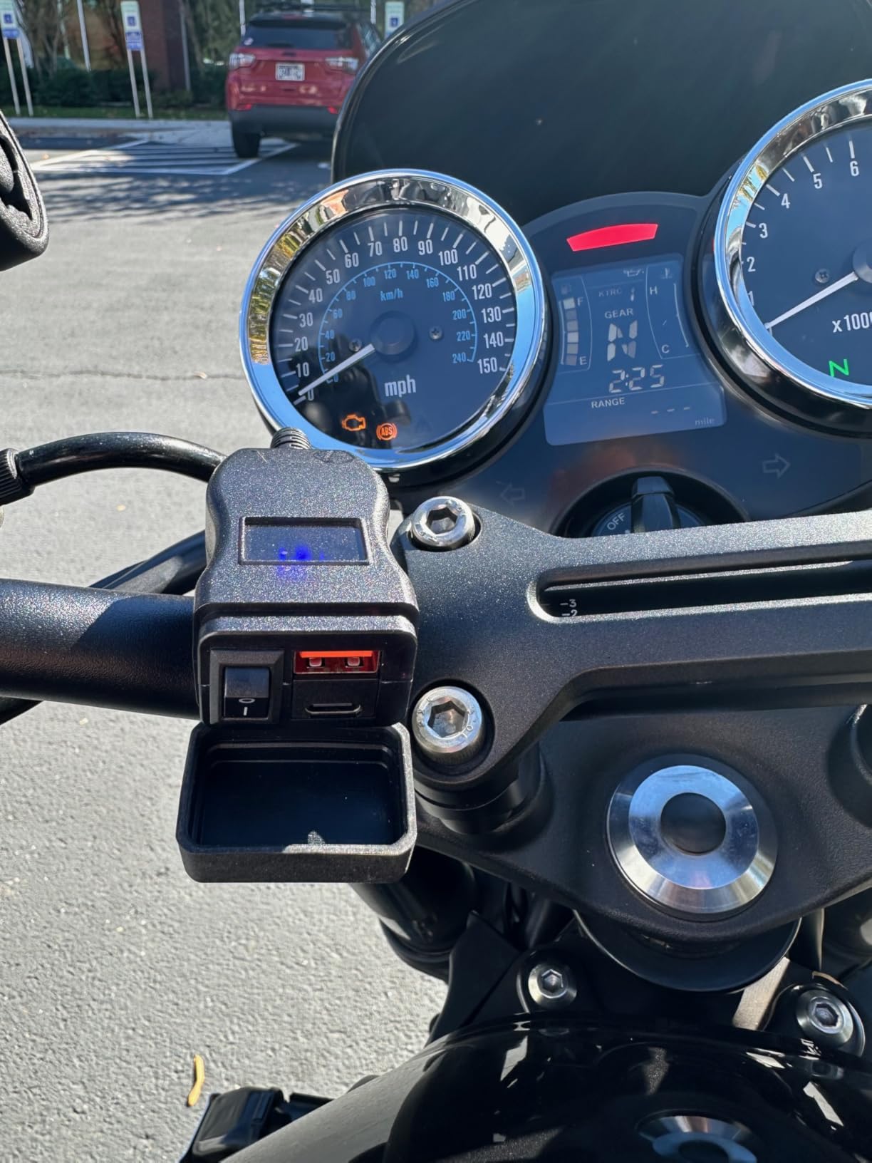 EXTRACTME Motorcycle USB Charger, Dual USB Type C PD & Quick Charge 3.0 Motorcycle Phone Charger with Voltmeter & ON/Off Switch, Waterproof Motorcycle Accessories for All Phone, Tablet, GPS customer photo 1