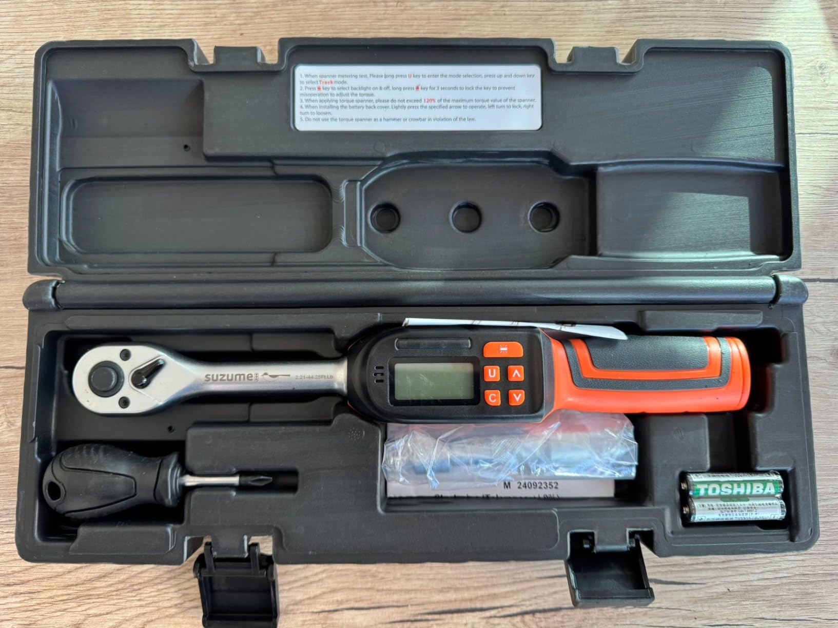 SUZUME Digital Torque Wrench 3/8 Drive (4.9-99.6 Ft. Lb/ 6.6-135 N.m)±2% High Accuracy Digital Torque Wrench with Buzzer and LED Flash Notification Four Units of Measure Torque Wrenches Digital customer photo 1