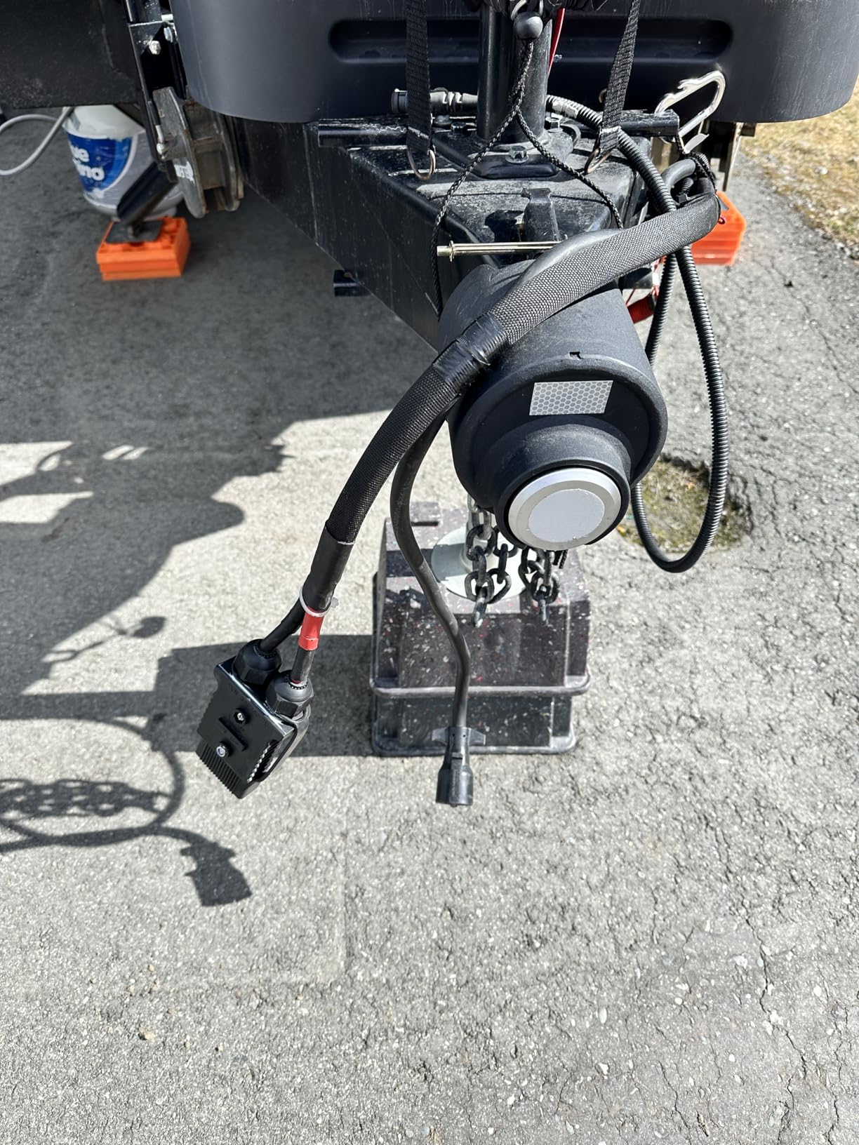 Victron Energy Orion-XS Smart DC to DC Charger (Bluetooth) - Fully Configurable - Battery Charger for Dual Battery Systems - IP65 Dust & Waterproof - 12/12-Volt 50A 700W customer photo 2