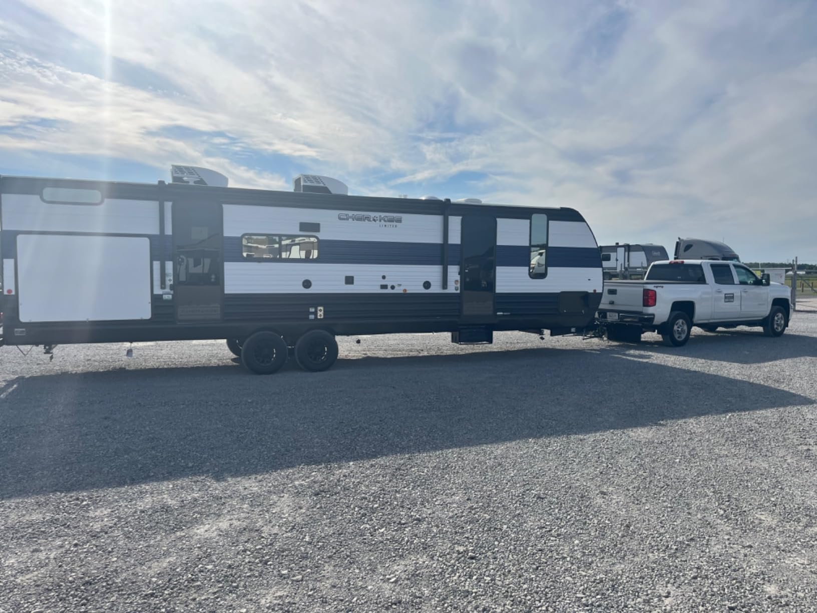 Buyers Products 8597220 No Drill, 20 in Hitch Mounted Mud Flaps, Anti-Rattle Clamp & Exhaust Shield Kit, Steel Frame, 3/8 in Reversible Rubber Flaps, Mounting Hardware Included customer photo 1