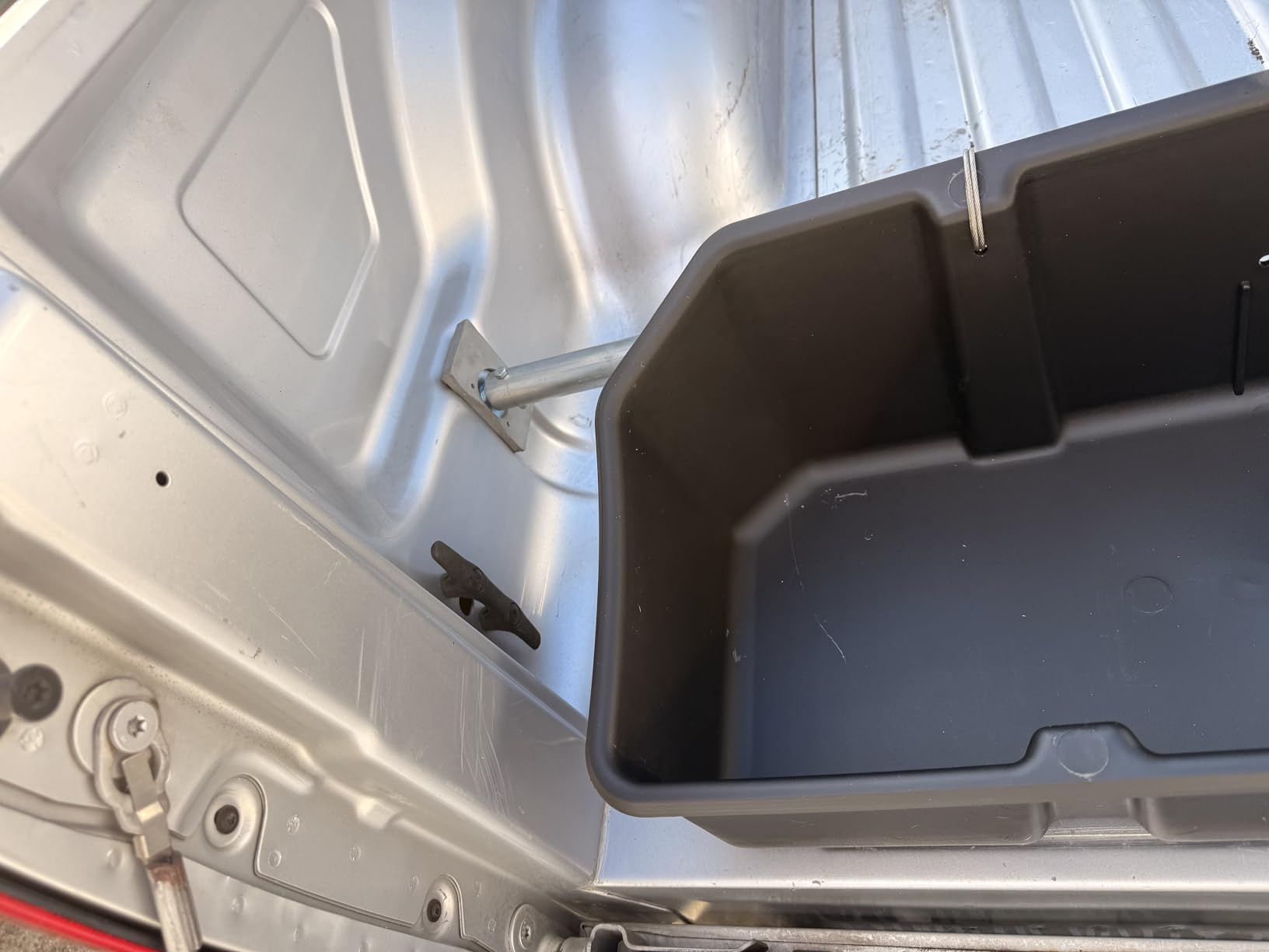 KUAFU Full Size Truck Bed Storage Box Compatible with Ford Chevrolet GMC Dodge Ram Toyota Nissan Universal 55 Inch - 69 inch Wide Adjustable Beds Secure Cargo Organizer Protect Groceries customer photo 2