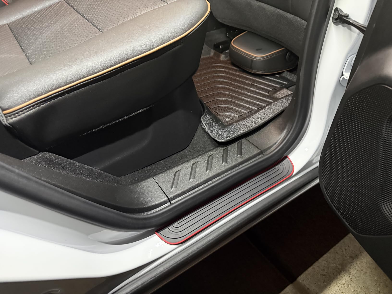 4PCS Car Door Sill Protector, Anti-Scratch & Waterproof Car Door Sills Scratch Protection, Universal Car Exterior Accessories Automotive Door Entry Guard for Car, Truck, SUV (Black, Width 1.57