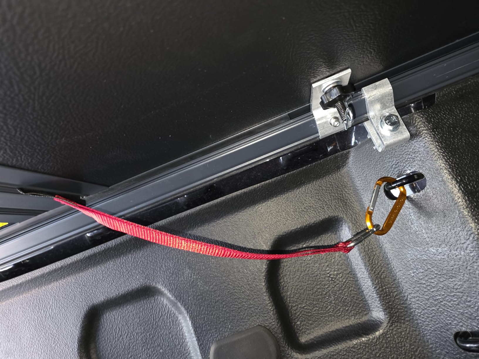 Rough Country Hard Low Profile Tri-Fold Tonneau Cover for Chevy Silverado & GMC Sierra 1500 (2019-2026) - Flush Mount Aluminum Bed Cover, Fits 5'10 Short Bed customer photo 2