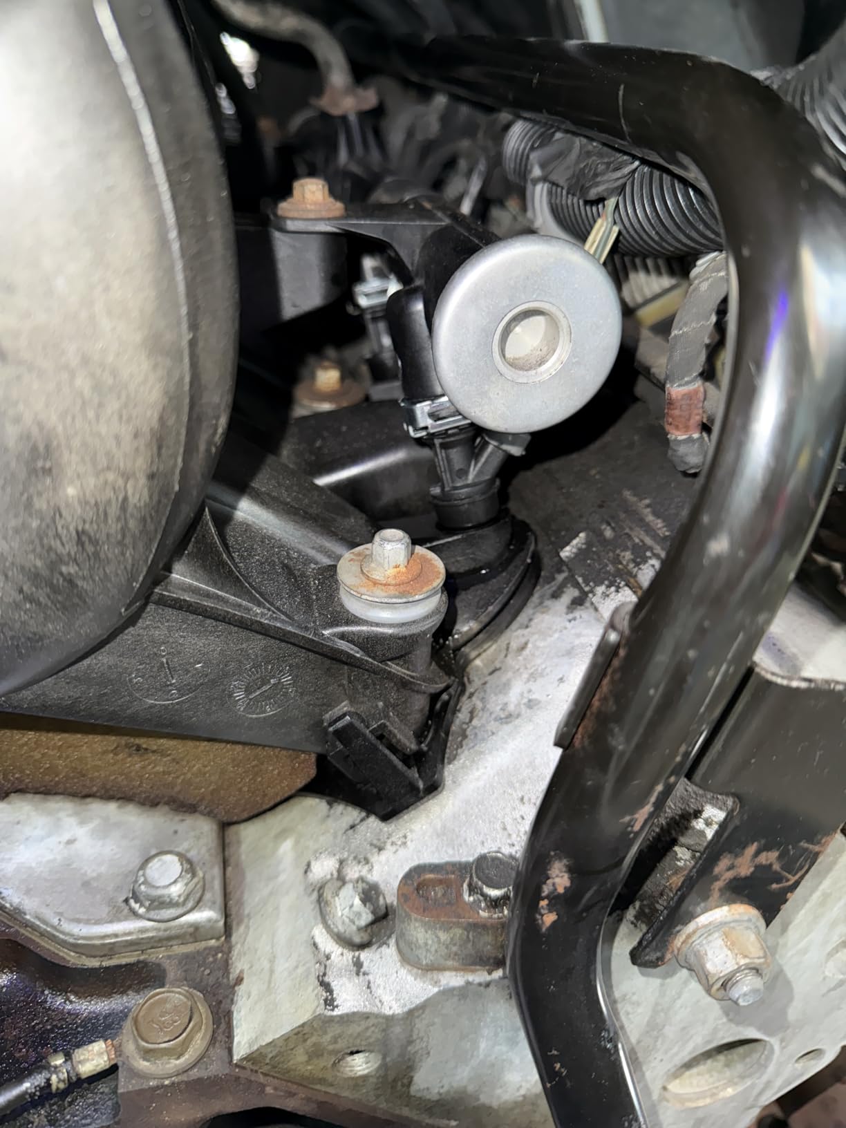 Upgraded 4 Holes Gas Fuel Injectors Fit For GMC: Yukon (XL)/Sierra, 1500 2500 3500, For Chevy: Tahoe/Express/Suburban/Silverado, For Cadi Escalade, V8 4.8L/5.3L/6.0L 2000-2006# 17113553(8 Pcs) customer photo 2