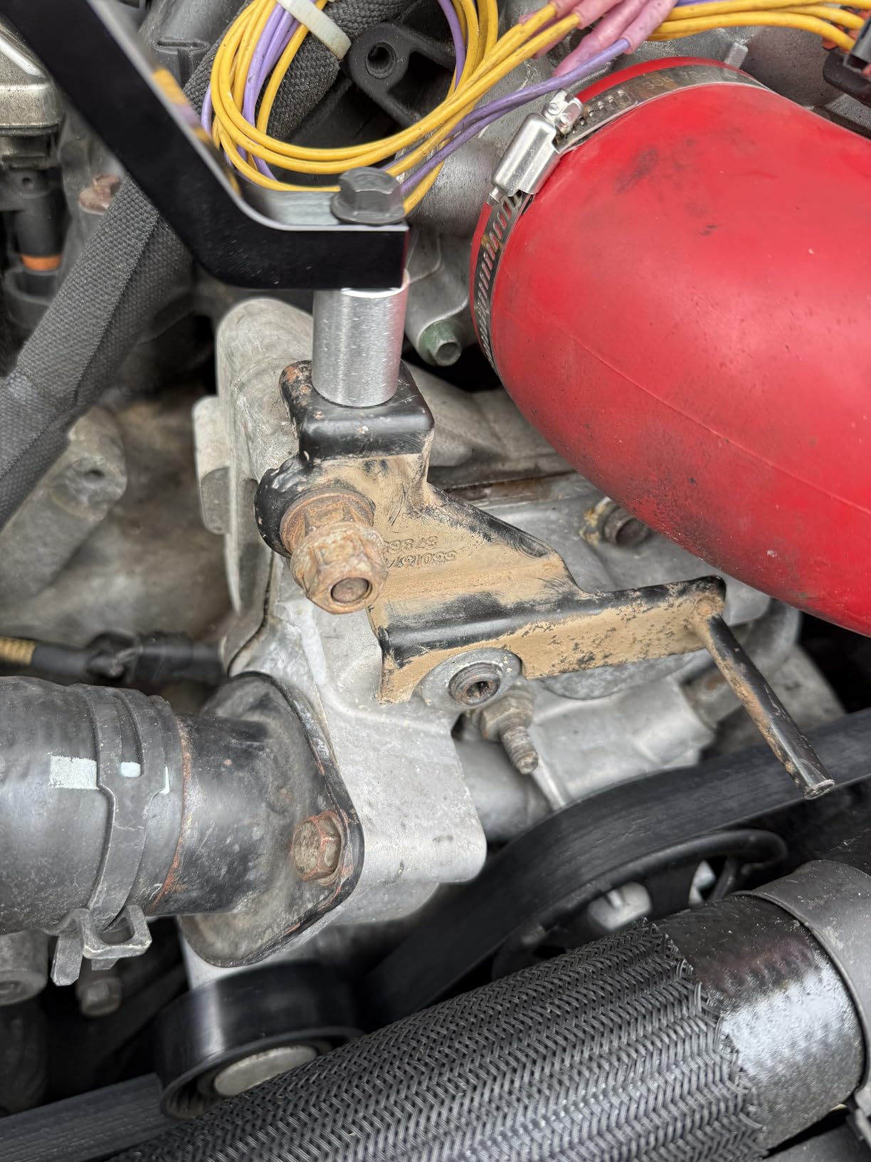 RANSOTO Oil Catch Can 5.7L 6.4L HEMI Compatible with 2011-up Dodge Charger Challenger Chrysler 300 Jeep Grand Cherokee, Z-Bracket Tech and Billet Aluminum Oil Separator Tank customer photo 2