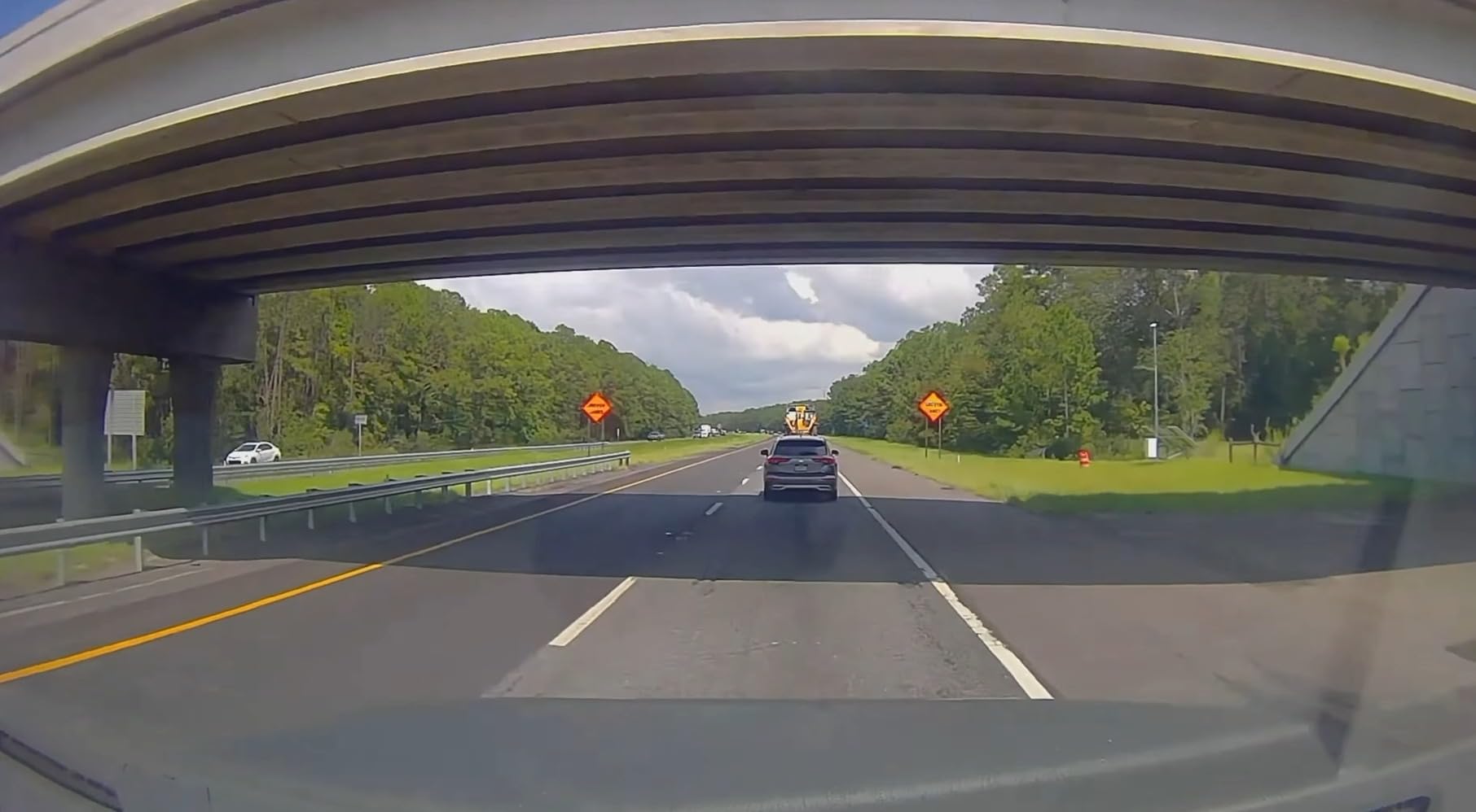 Dash Cam 1296P Front Dashcam, V300 WiFi Dash Camera for Cars with App, Night Vision, Mini Hidden Single Car Camera, Loop Recording, 24H Parking Mode, Support 256GB Max, Black customer photo 2