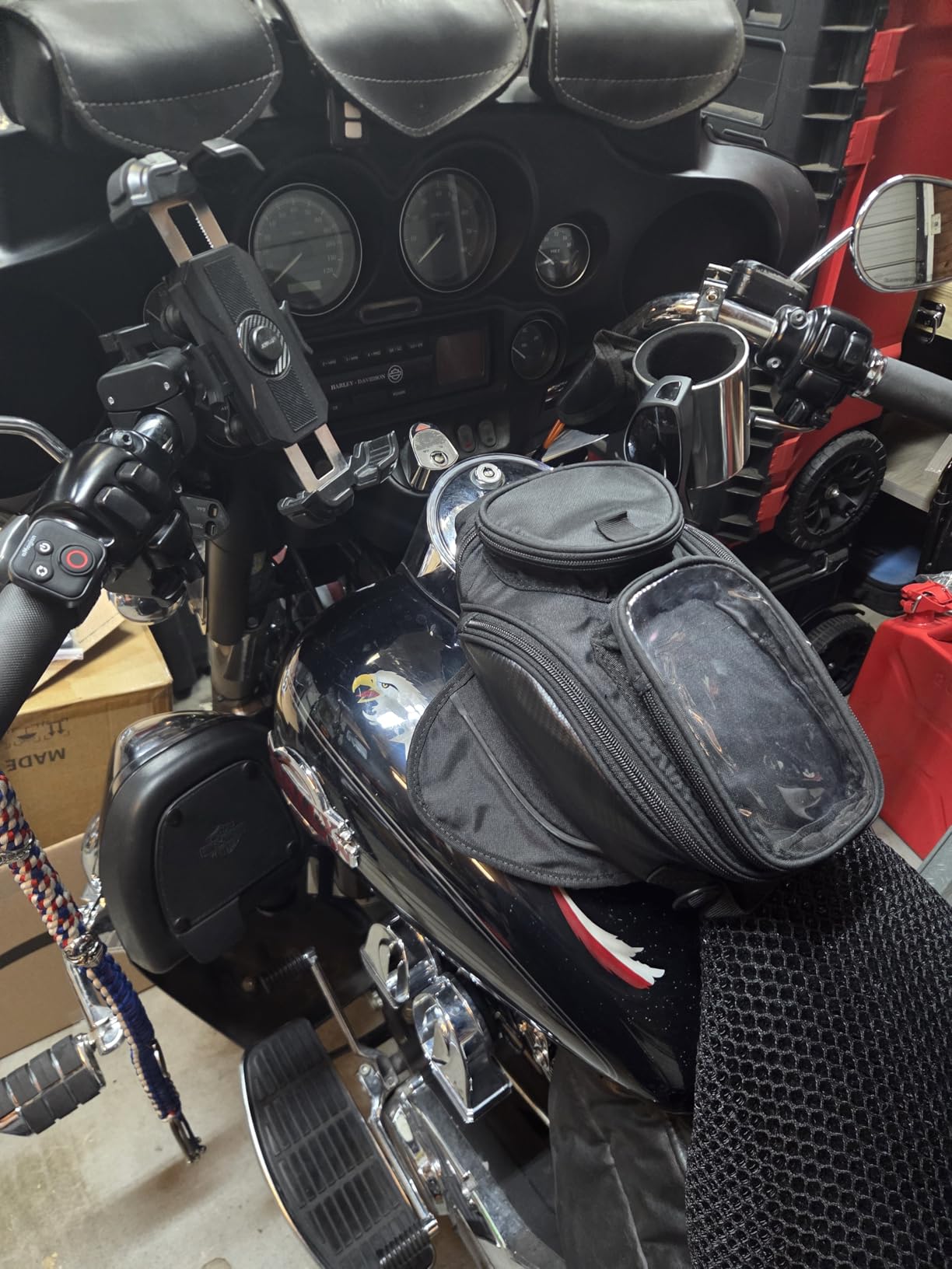 Nomad Universal Magnetic Tank Bag for Motorcycles - Heavy Duty Black Gas Tank Pouch for Cruiser & Sportbike customer photo 1