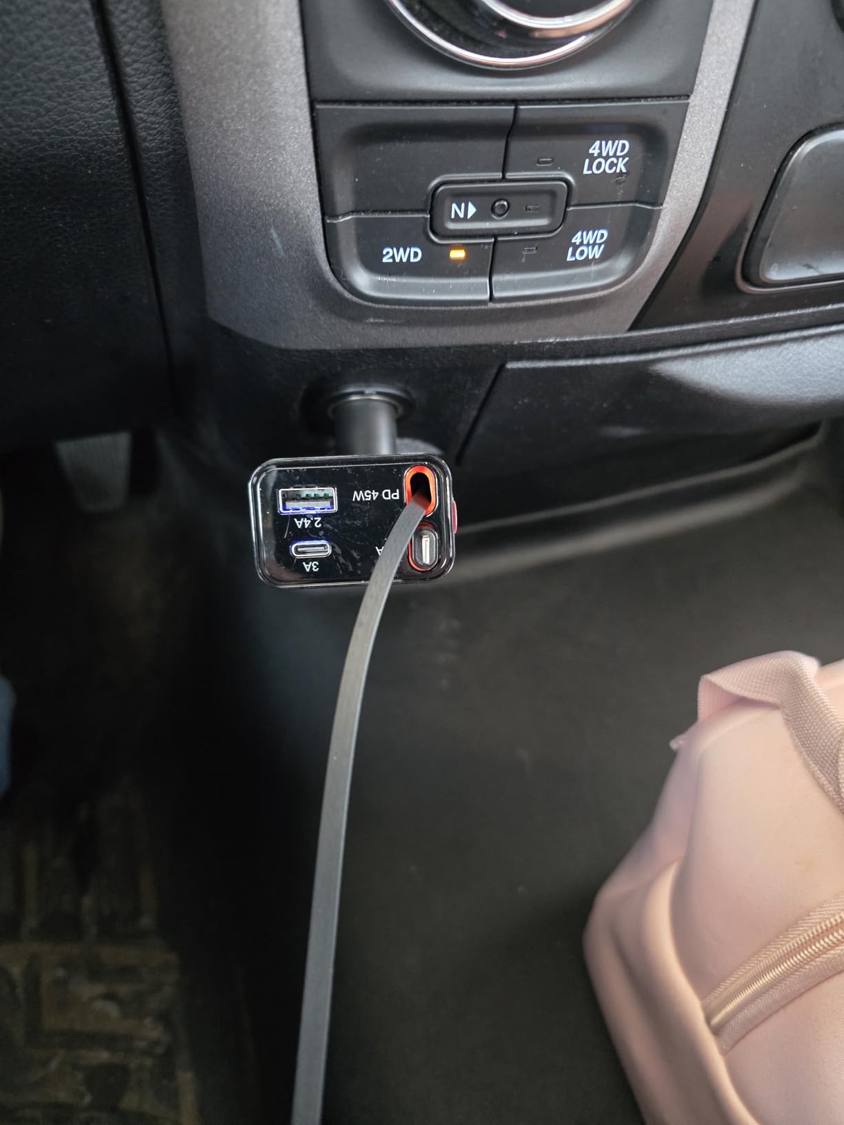 LISEN Retractable Car Charger, Gifts for Him Her, Car Adapter USB C Fast Charger, gifts for Mothers Day Travel Essentials kits Car Accessories for Men Women Gifts for iPhone 17 16 15 14 13 Samsung S26 customer photo 1