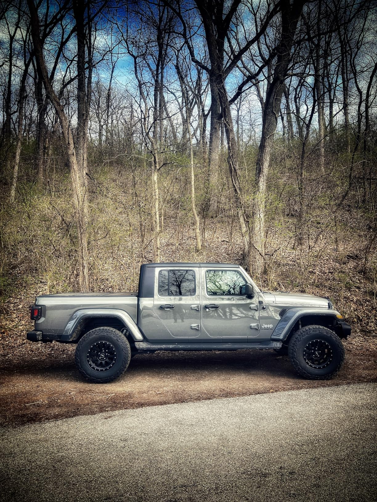 Mickey Thompson Baja Boss A/T 35X12.50R17LT 119Q D customer photo 2