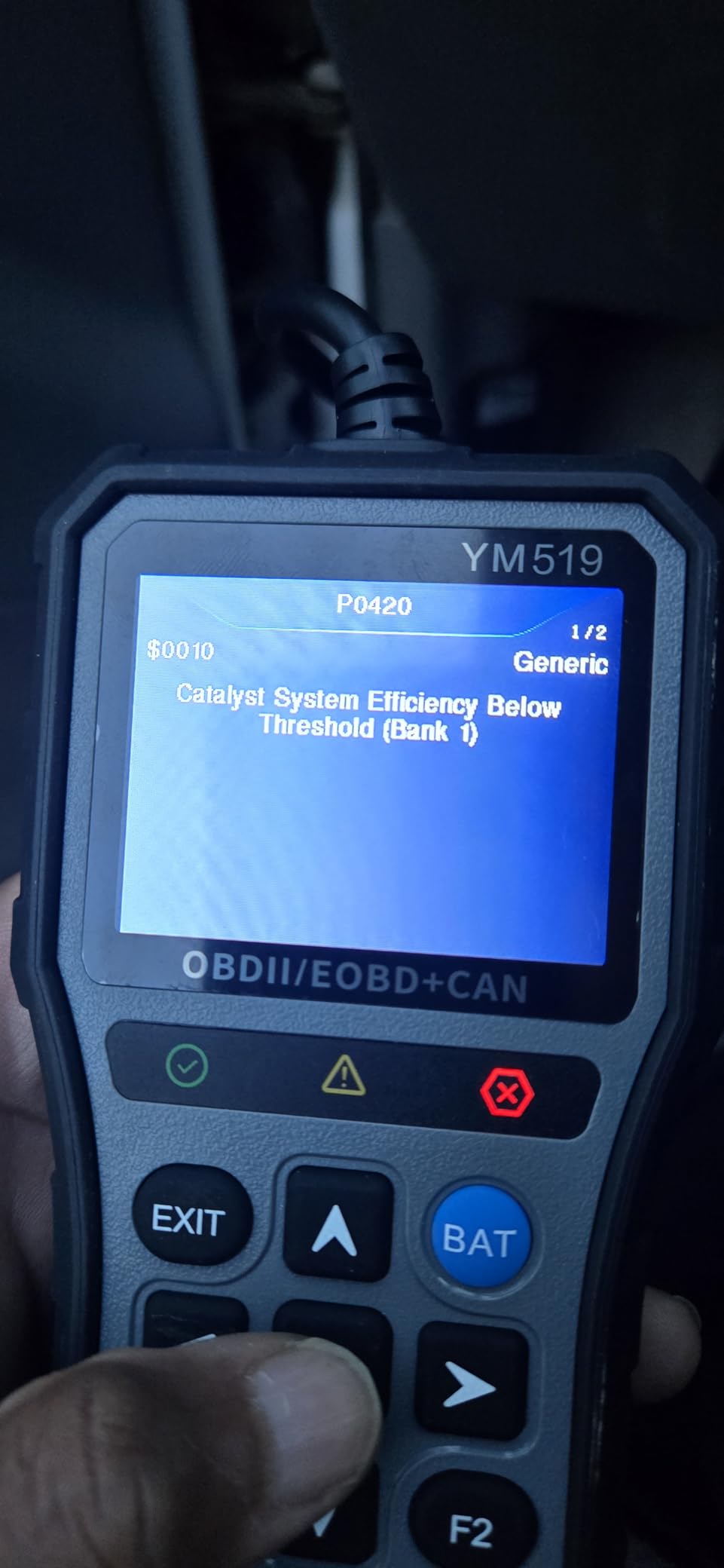 AMTIFO OBD2 Scanner with Battery Tester - Check Engine Light & Emissions Readiness, Plug & Play, Battery Health, Real-Time Date, Car Code Reader, Support All OBD II Vehicles customer photo 2