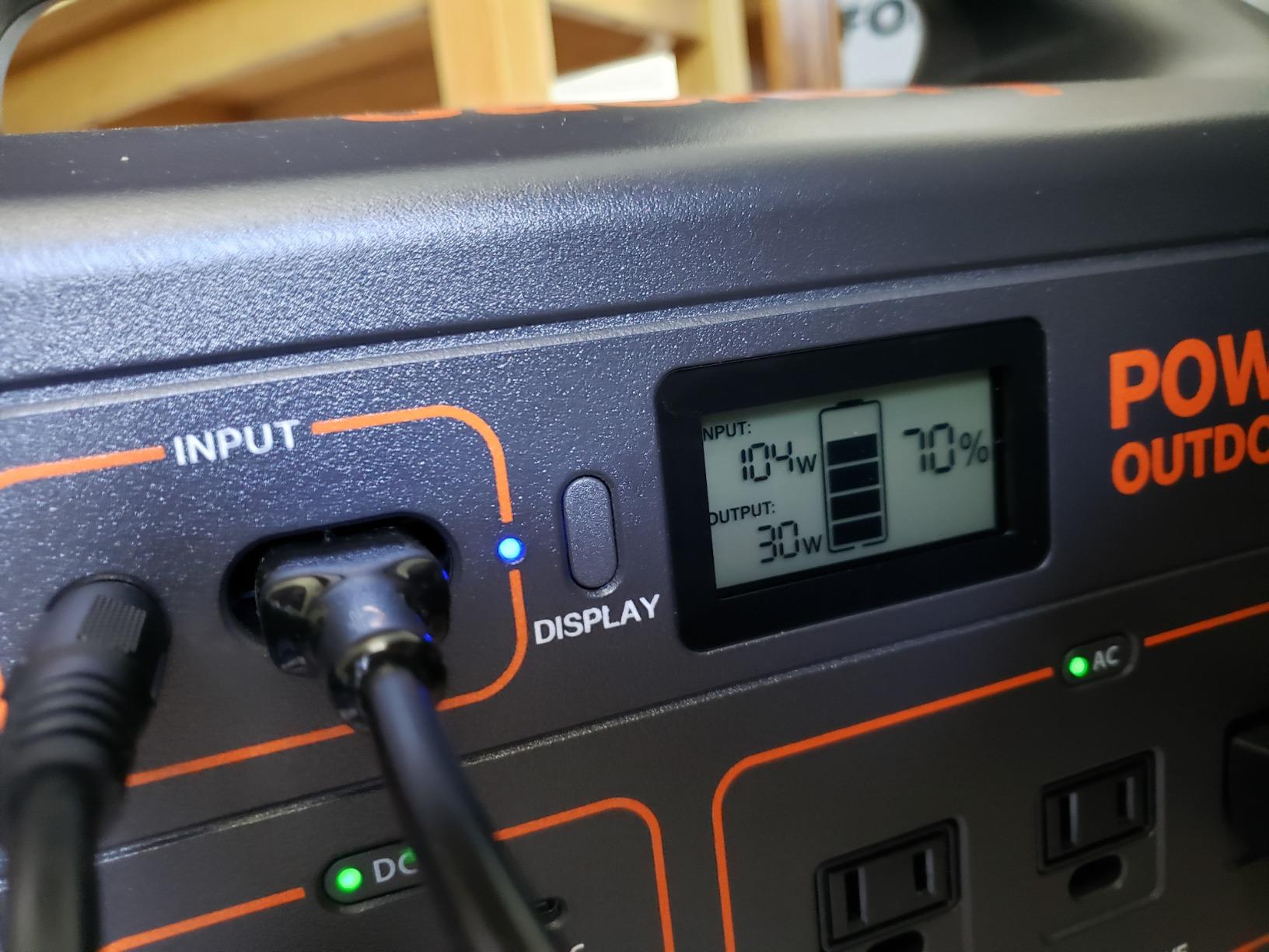 Jackery SolarSaga 100W Bifacial Portable Solar Panel for Explorer 240/300/500/1000/1500 Power Stations, Foldable Solar Cell Solar Charger with USB Outputs for Phones, Rooftops, Outdoor Camping and RVs customer photo 1