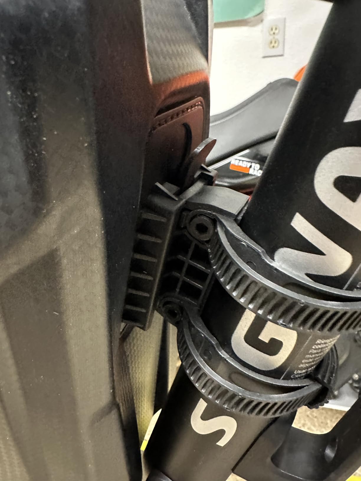 Portable Electric Scooter Bag, Quick Release Scooter Storage Bag with 2L/3L Large Capacity, Waterproof Front Handlebar Bag for Carrying Phone, Wallet, Tools customer photo 1