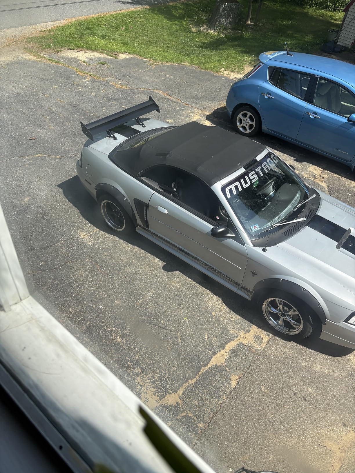 VEVOR GT Wing Car Spoiler, 46.3 inch Universal Spoiler, Compatible with Most Sedans and Coupes, High Strength ABS Material, Car Rear Spoiler Wing, Racing Spoiler BGW/JDM Drift Glossy Black customer photo 2