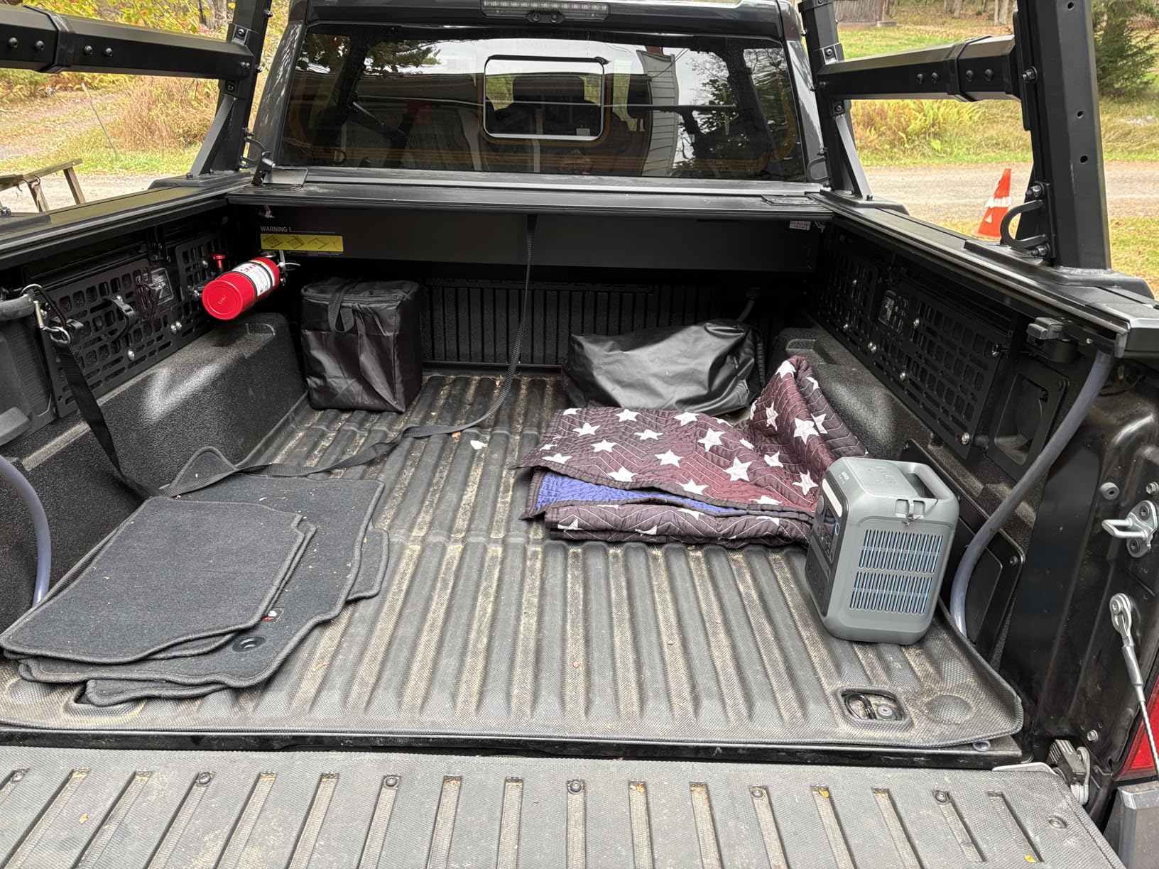 Anker Portable Power Station SOLIX C300, 288Wh LiFePO4 Battery, 300W (600W Surge) Solar Generator, 140W Two-Way Fast Charging, for Outdoor Camping, Traveling, and Emergencies (Solar Panel Optional) customer photo 2