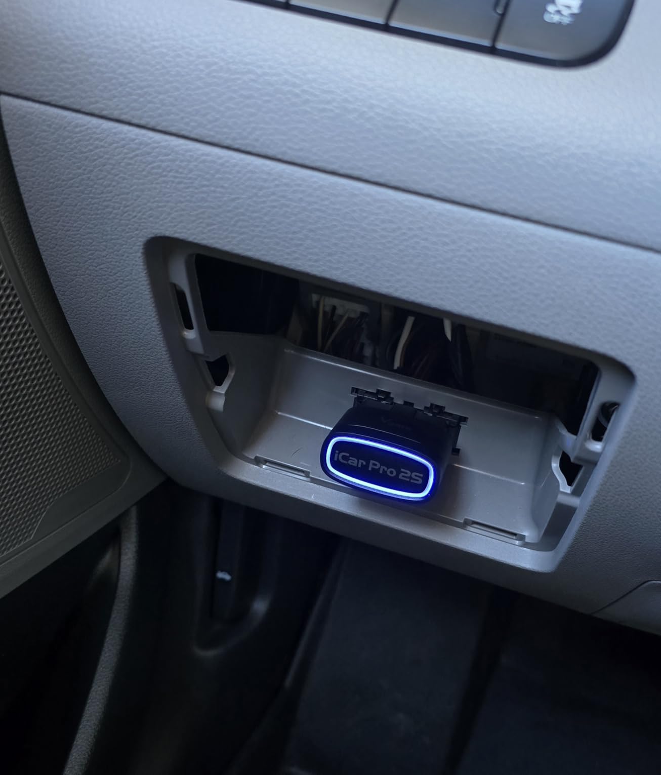 iCar Pro 2S OBD2 Bluetooth Adapter Check Engine Vehicle Code Reader Diagnostic Scanner Tools for iOS&Android and Windows Made for Electric (EV) and Hybrid Vehicles customer photo 1