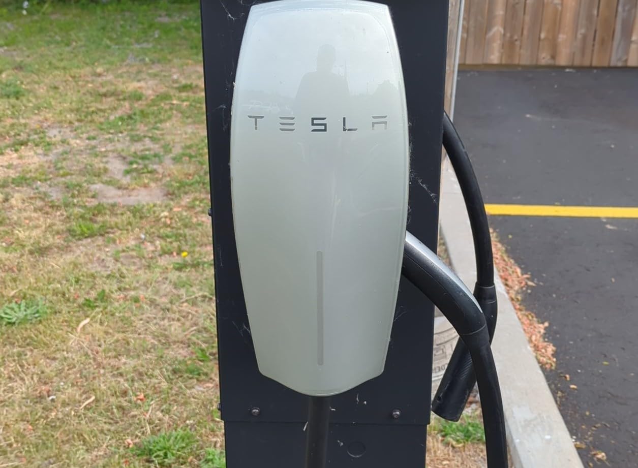 Ecogenix Tesla to J1772 Charger Adapter, J1772 EVs Only Max 80A 240V, NACS to J1772 Electric Vehicles Charging Adapter, Compatible with Tesla Mobile Charger, Wall Connector, Destination customer photo 2