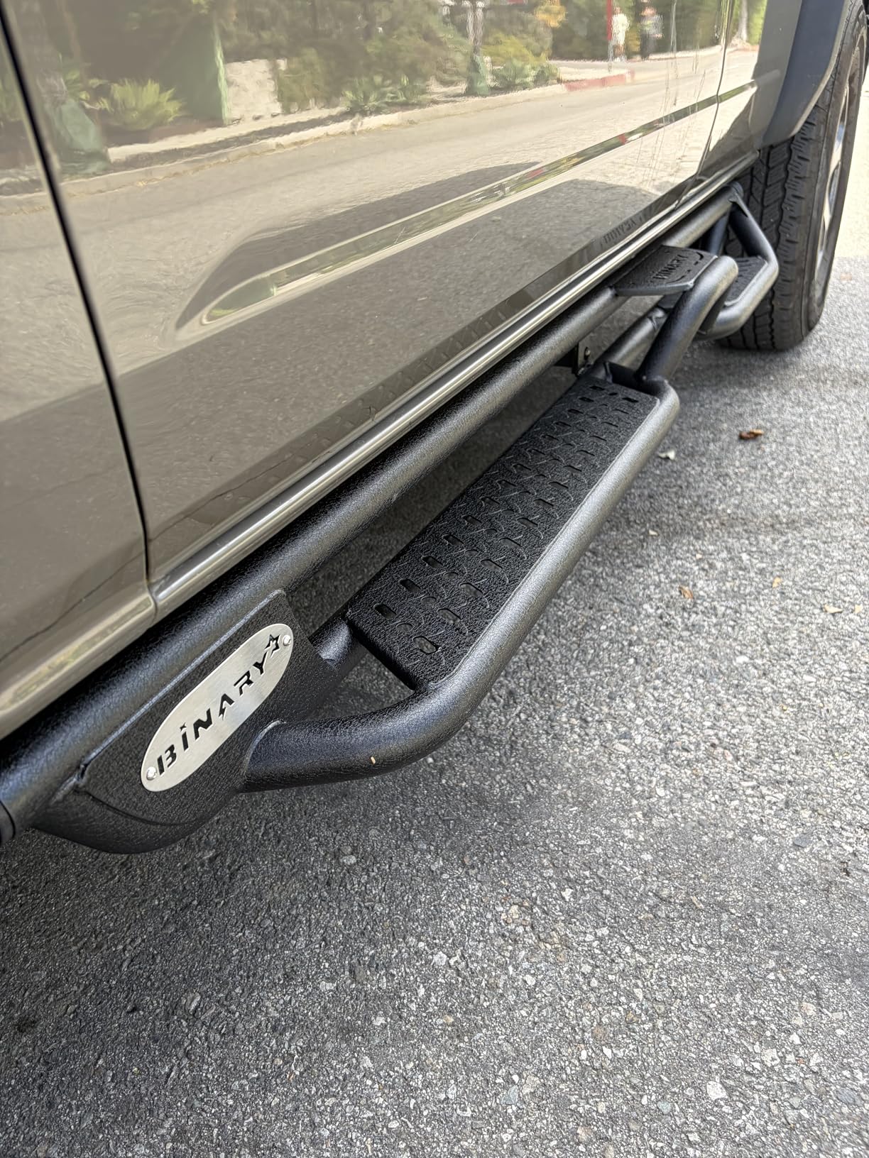 BINARY STAR Running Boards Compatible with Vehicle 2021-2026 Ford Bronco 4 Door SUV, 6 Inch Two-Stair Side Steps for Bronco, Bronco Step Bars, Carbon Steel Nerf Bars, Truck Running Boards & Steps. customer photo 2