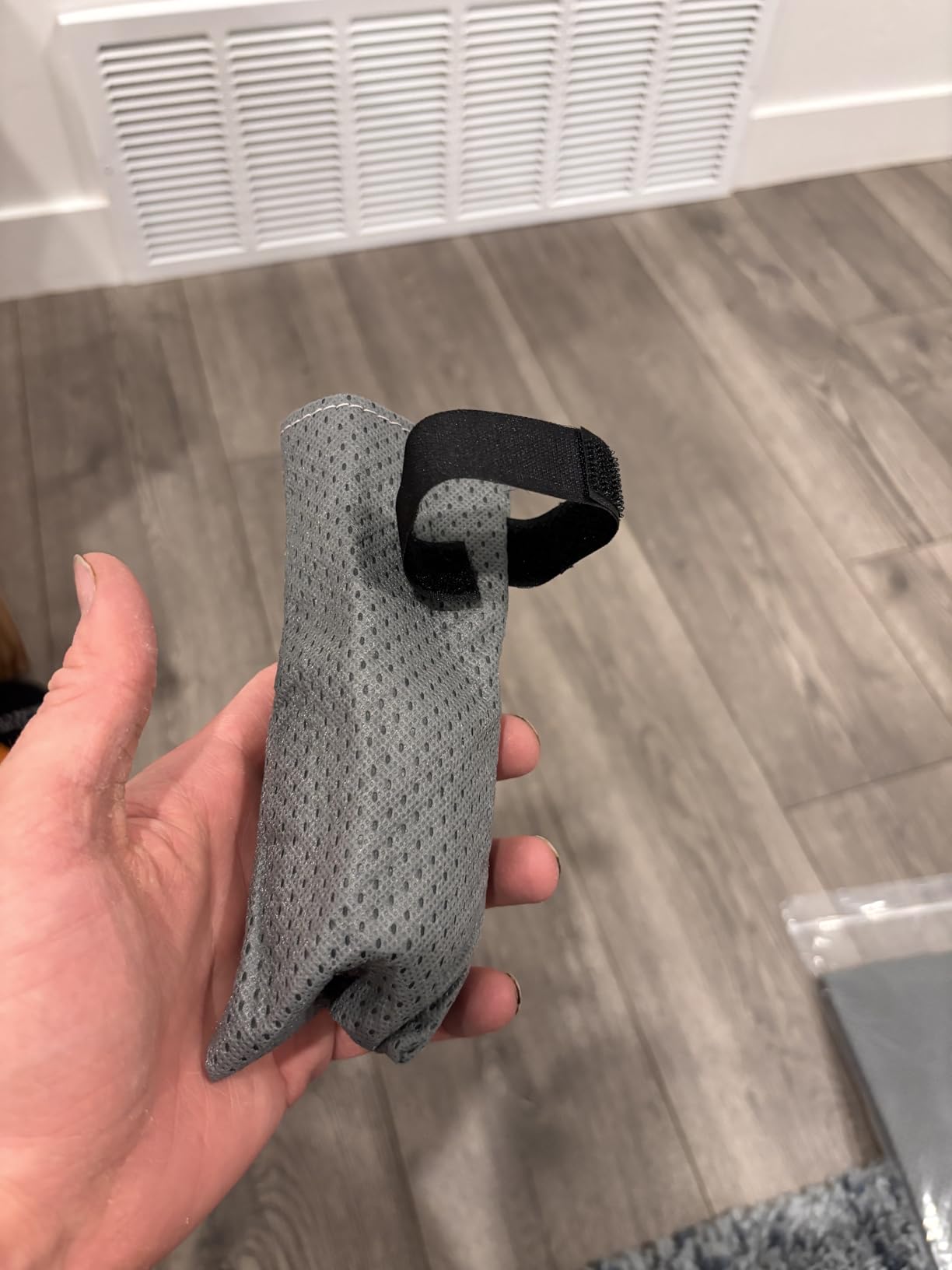 RV Cover 24-27ft, Travel Trailer Heavy Duty Extra-Thick 8 Layers Anti-UV Waterproof Windproof Camper Cover with Tongue Jack Cover, Extra Windproof Ropes, Gutter Covers customer photo 2