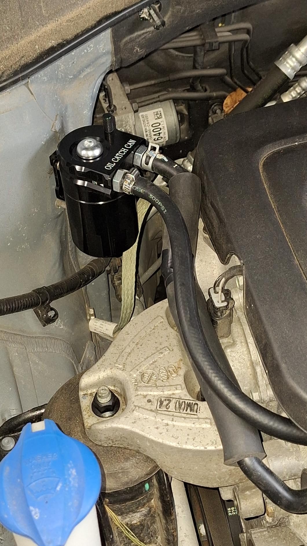 Oil Catch Can, 300ml Black Baffled Catch Can Tank Kit, Aluminum Oil Separator with Fuel Line Hose Kit customer photo 1