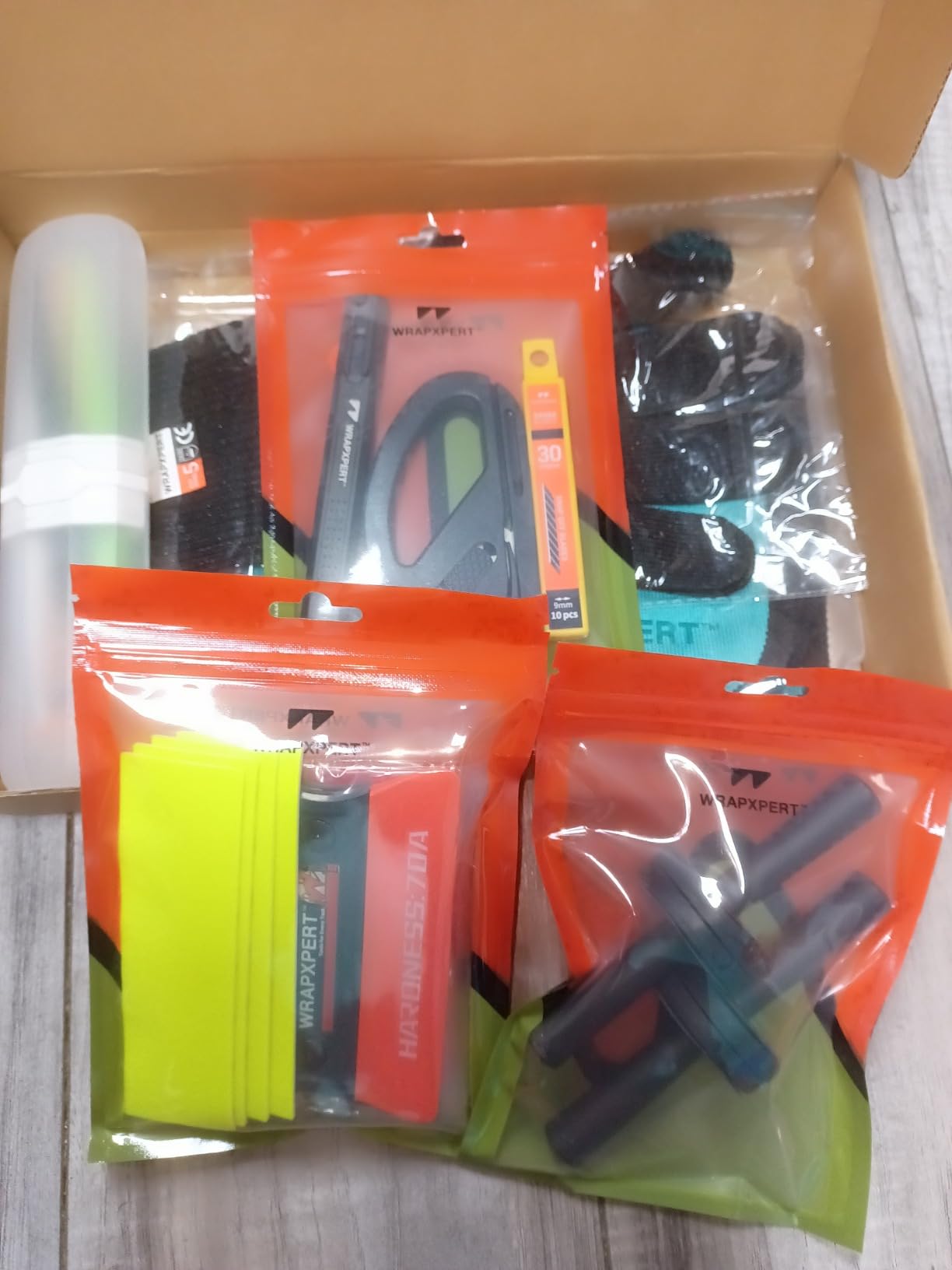 WRAPXPERT Car Wrap Tool Kit Vehicle Vinyl Wrap Kits Include Felt Squeegee for Vinyl, Wrapping Knife, Micro Squeegee, Magnet Holders, Towel, Gloves for Car Wrapping Window Film Application customer photo 1