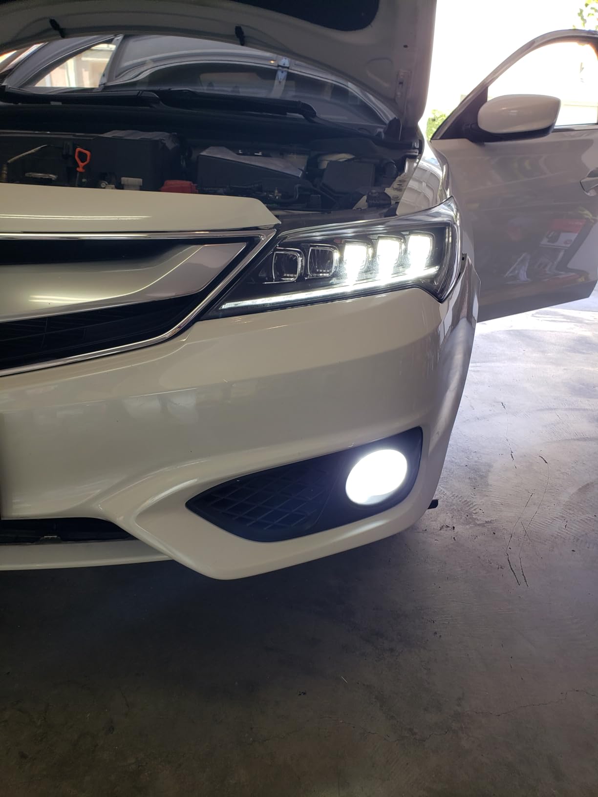 AUXITO H11 H8 H16 LED Fog Light Bulbs, 600% Brightness 6500K Cool White Driving Fog lights, 1:1 Mini Size Front Fog Lamps, Non-polarity, Play and Plug (Pack of 2) customer photo 1