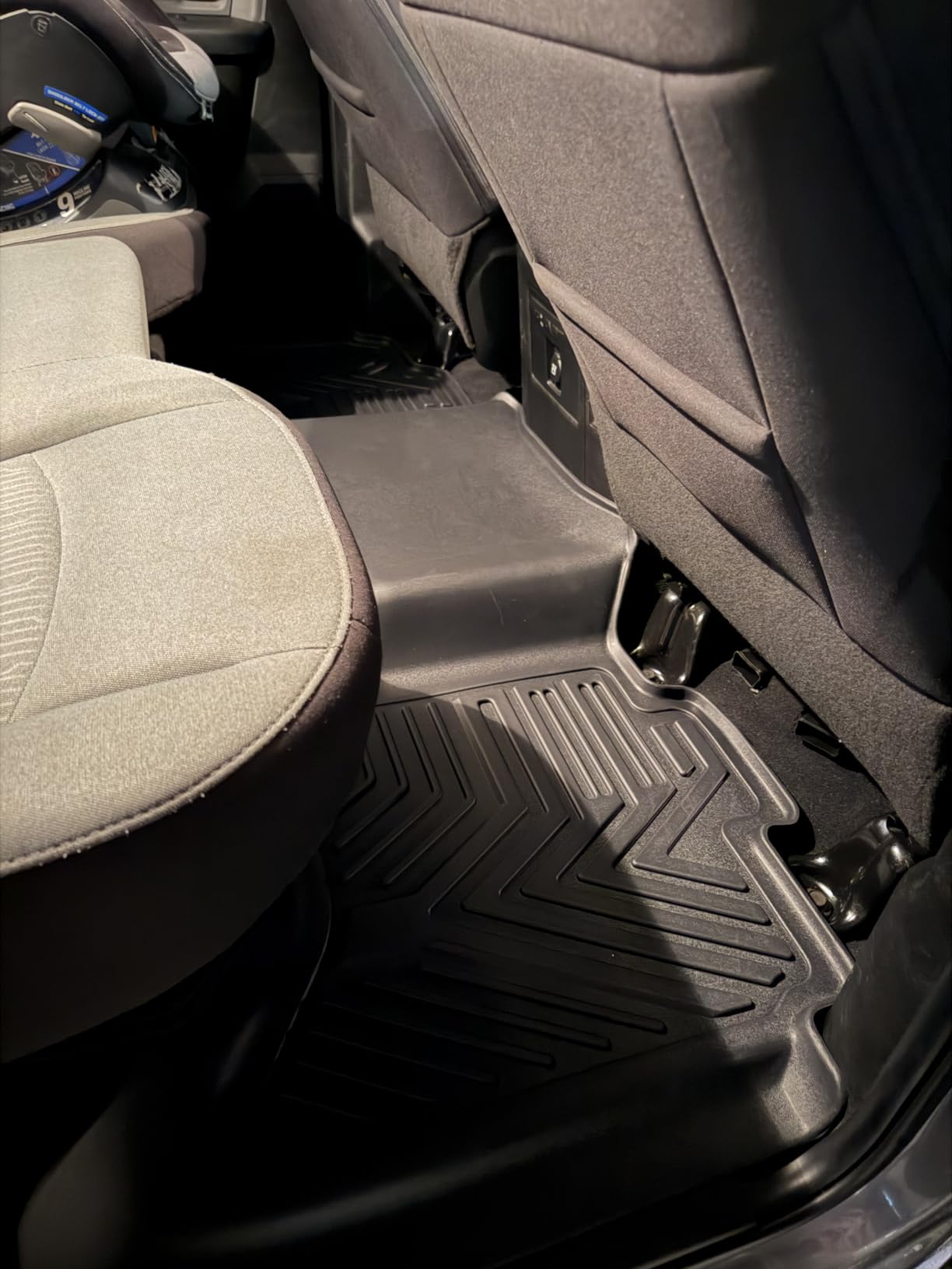 YITAMOTOR Floor Mats Fit for 2013-2018 Dodge Ram 1500/2500/3500 Crew Cab, 2019-2024 Ram 1500 Classic Crew Cab 1st & 2nd Row All Weather Heavy Duty Floor Liners Black customer photo 2