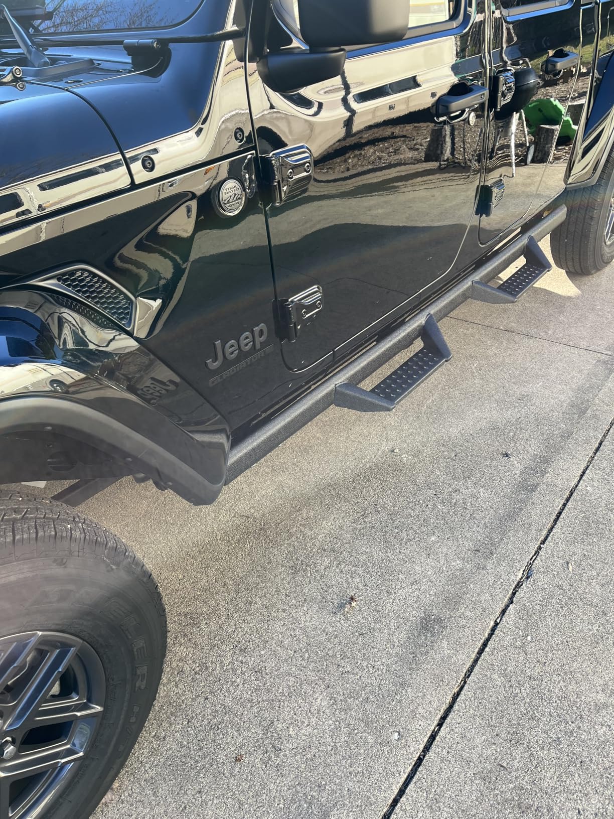 BINARY STAR Curve Design Running Boards Compatible with Vehicle 2020-2026 Jeep Gladiator JT 4 Door, Rock Rails Sliders Drop Down Side Steps Made with Carbon Steel customer photo 2