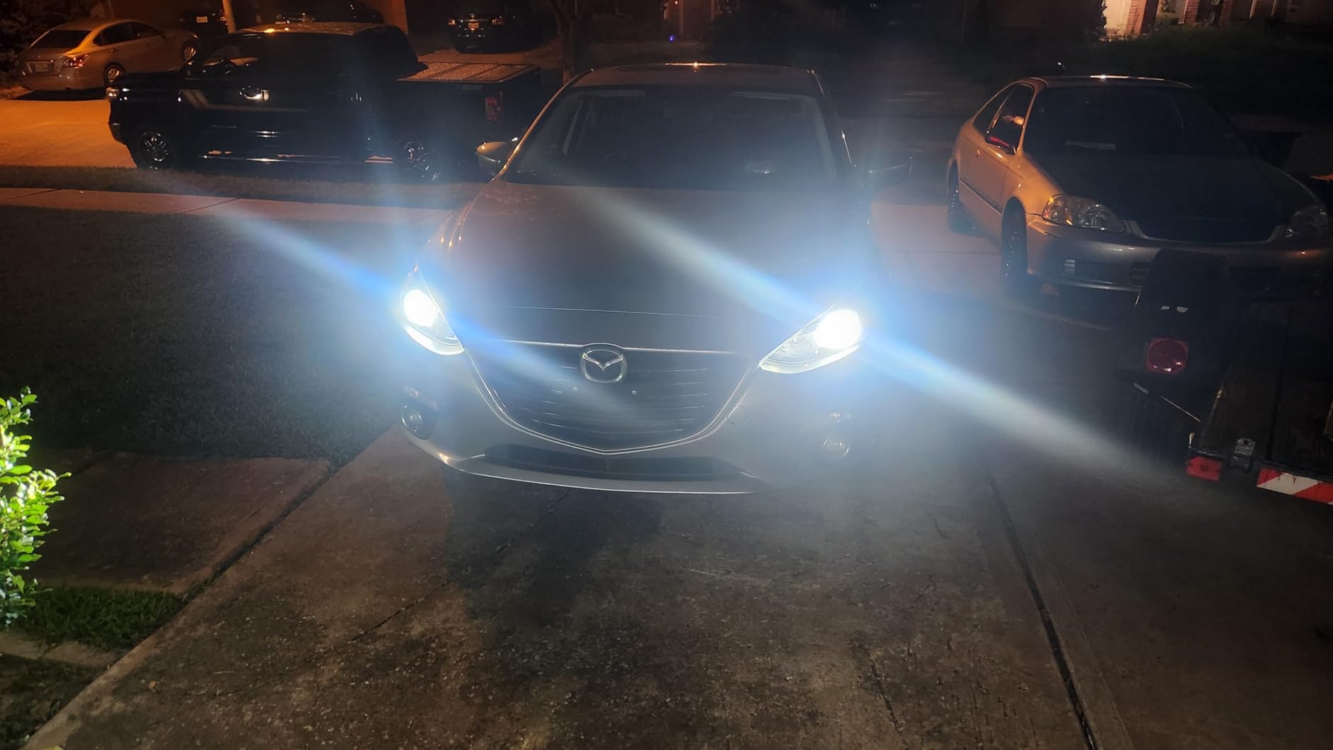 FAHREN H11 9005 Light Bulbs Combo, 120000LM 12X Super Bright H9 H8 HB3 Off-Road Use or Fog Light Bulbs, 6500k White Non-Polarity Plug and Play, Pack of 4 customer photo 2