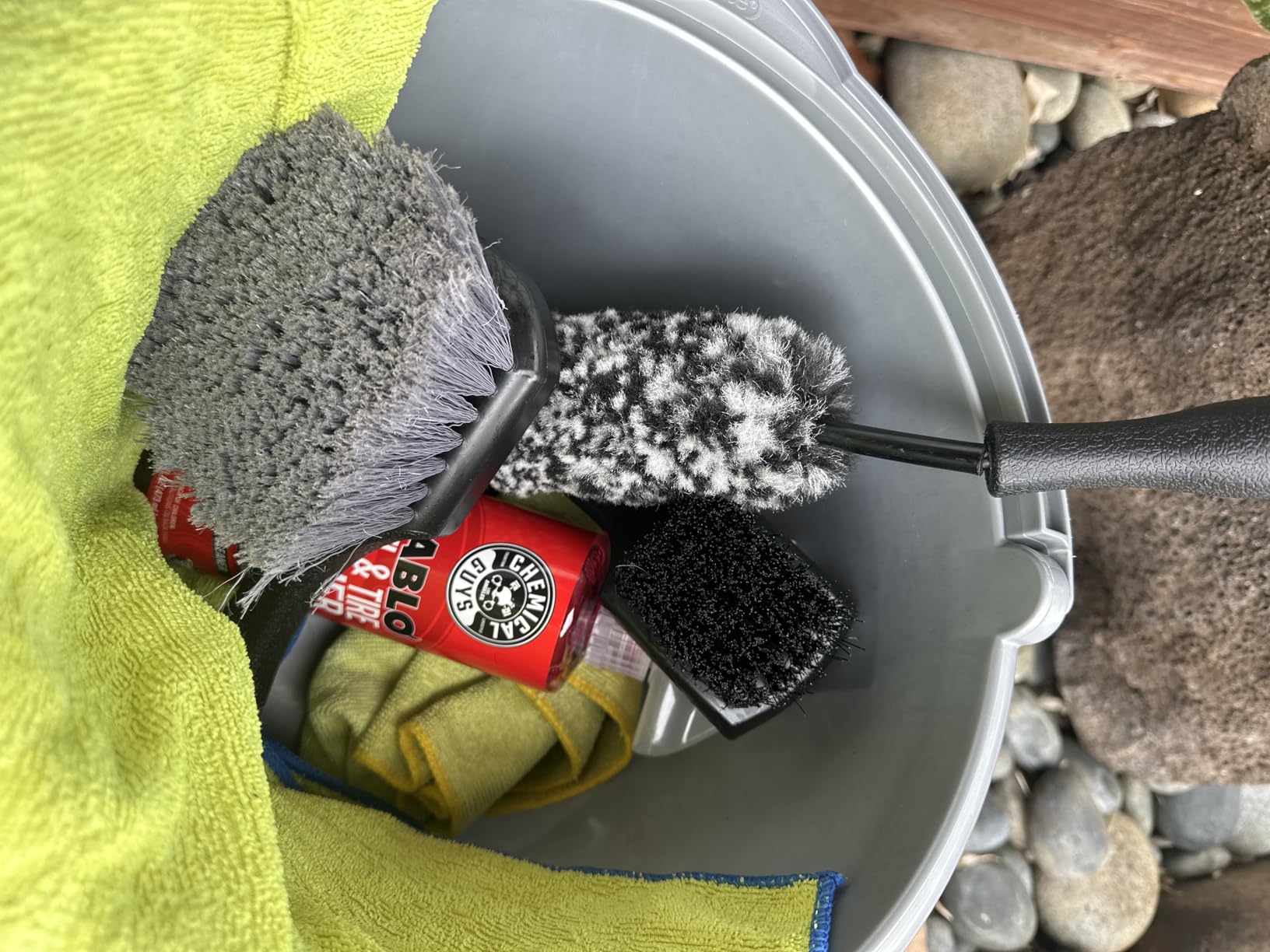 7Pcs Car Wheel Brush kit, Tire Brush, Wheel Cleaner Brush, Soft-bristled Rim Cleaner Brush, Tire Shine Applicator Pad, Car Detailing Brushes, Wheel Brushes for Cleaning Wheels,Tires customer photo 1