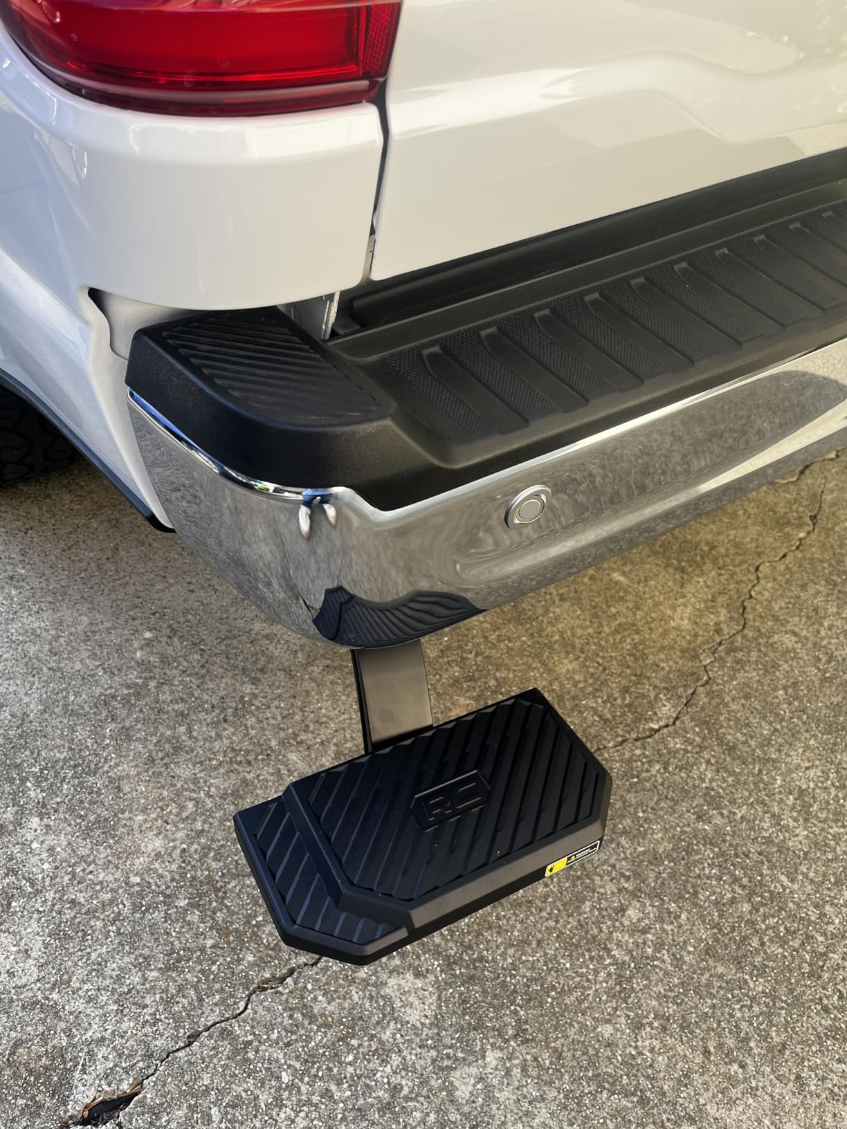 Rough Country Manual Retractable Bed Step for Ford F-150 (2021-2026) & Lightning (2022-2026) - 6 inch Wide Non-Slip Aluminum TailgateStep, 330 lb Capacity, Easy Bolt-On Install customer photo 2
